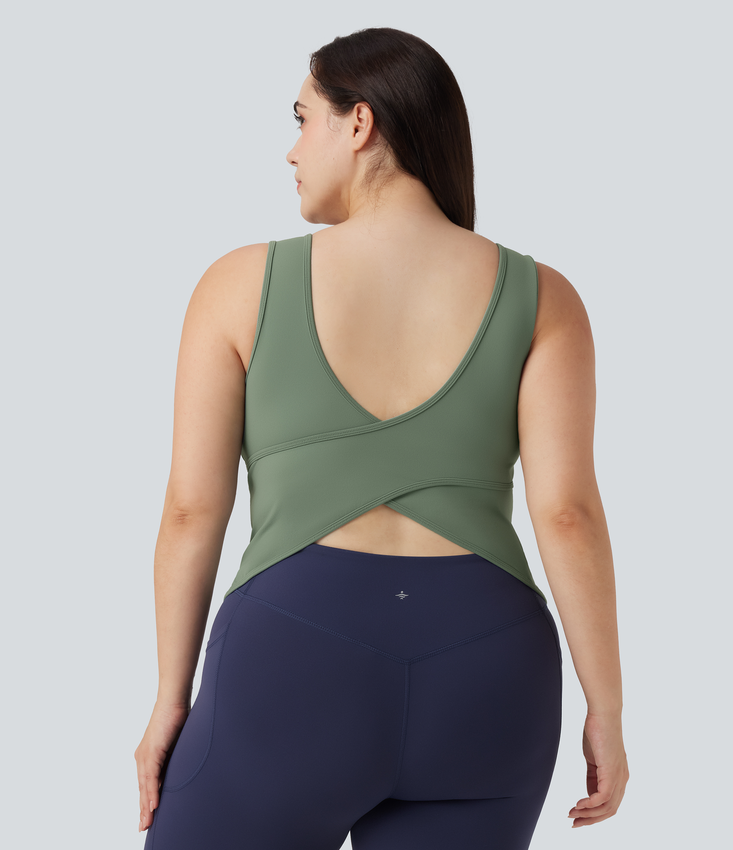 Yoga-Tanktop mit U-Ausschnitt und überkreuztem Rückendesign - Plus-Size, extralang