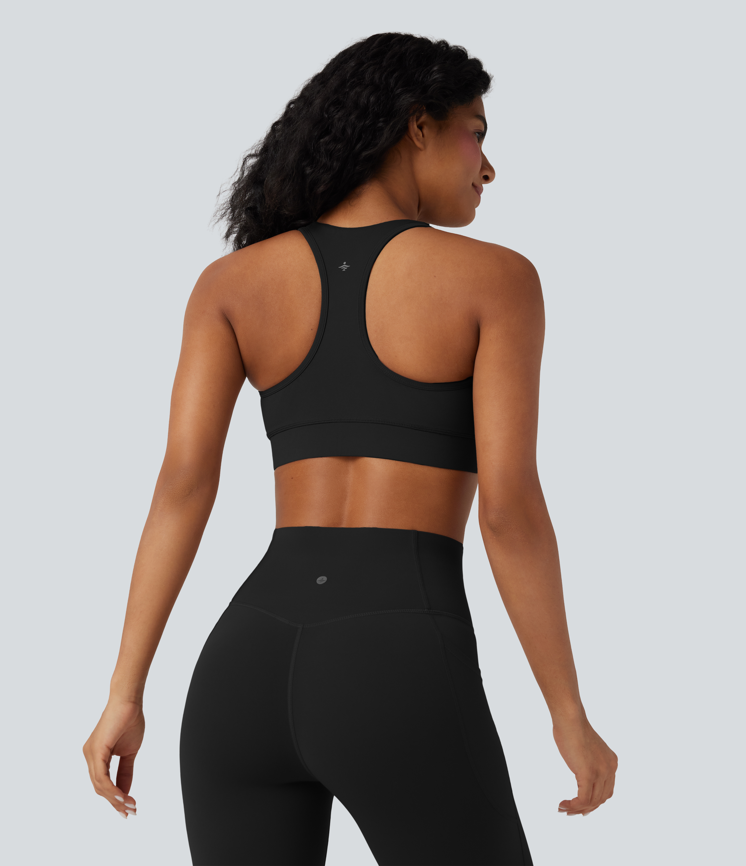 Noir Brassière de sport Halara UltraSculpt™ à maintien léger, encolure en V et dos nageur / 2