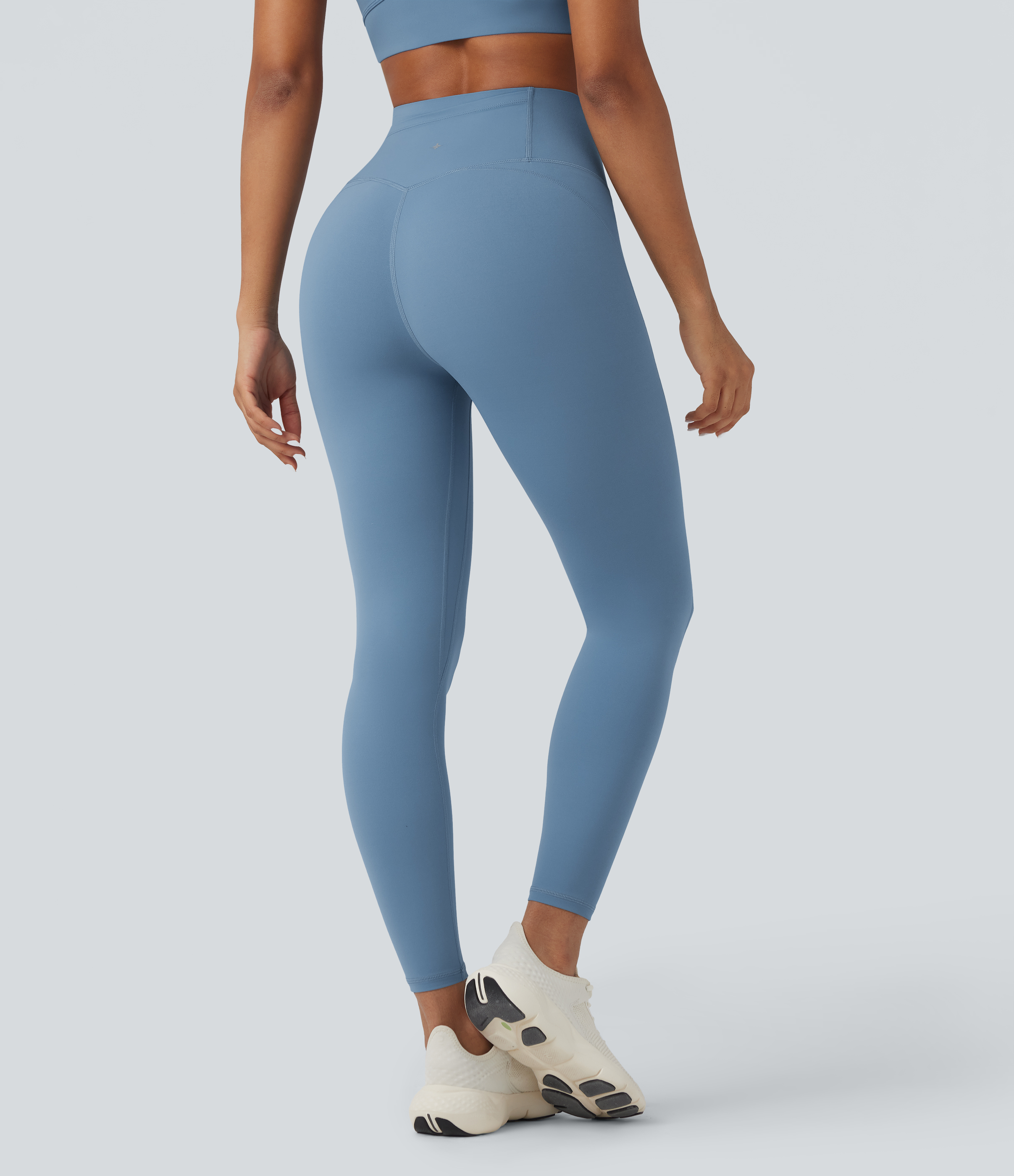 Whale Blue Leggings de entrenamiento Halara UltraSculpt™ moldeadores con control de abdomen y tiro alto con bolsillo / 2