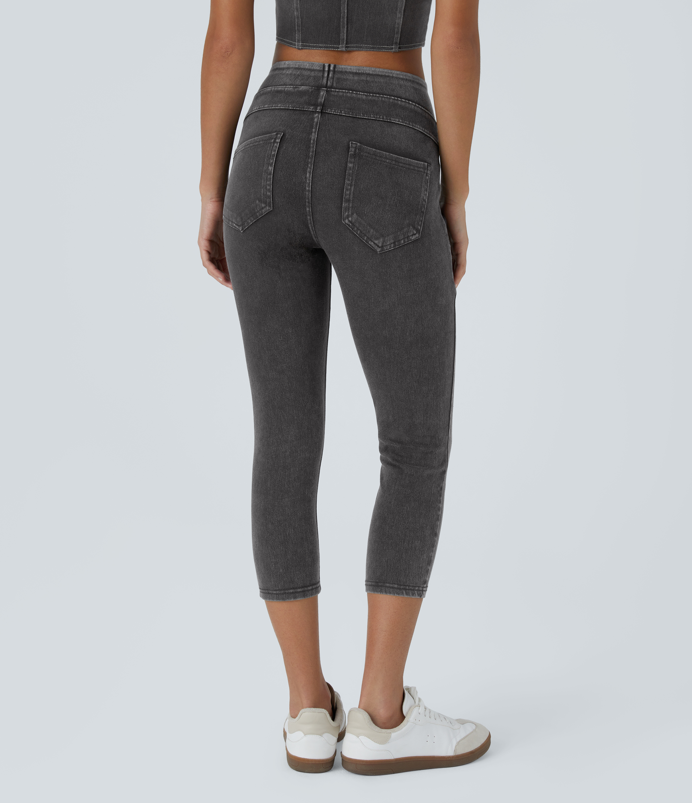 Hemp Rope Black Denim Leggings Halara Flex™ Denim elásticos en longitud capri de tiro alto con bolsillos traseros / 2