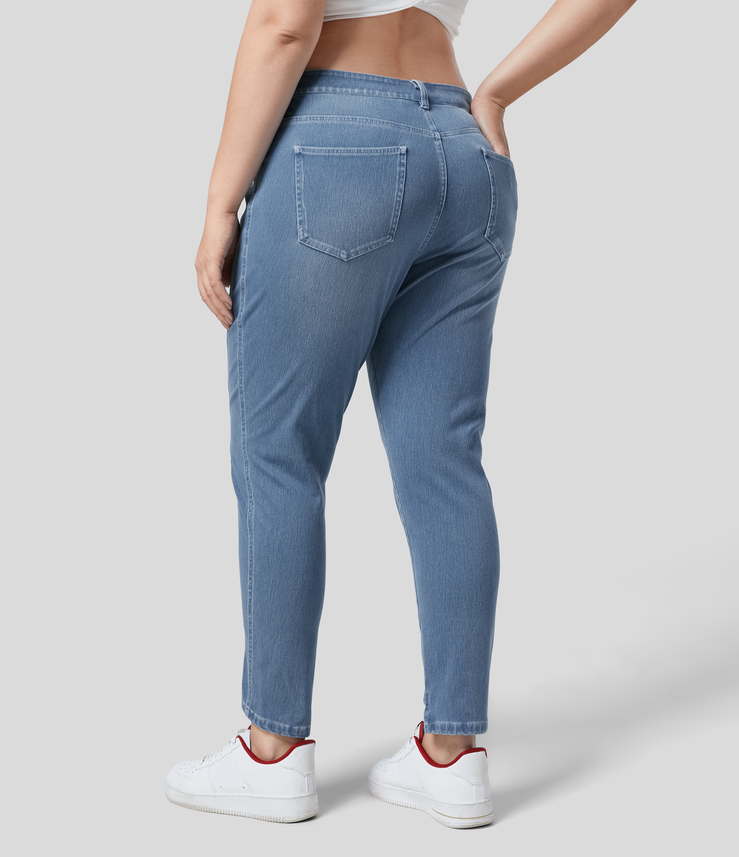Jeans Halara Flex™ Denim Ajustado de tiro alto con bolsillos y botones en tallas grandes