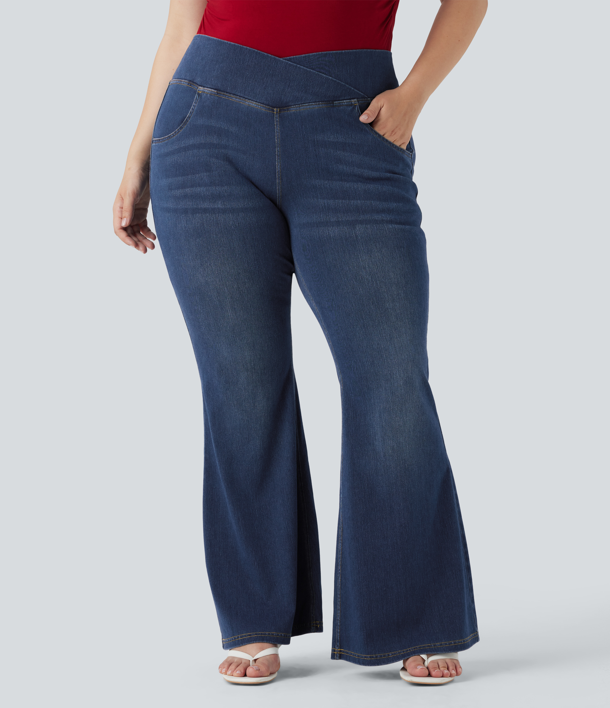 Plus Size Halara Flex™ High Waisted Crossover Washed Casual Flare Jeans with Pockets