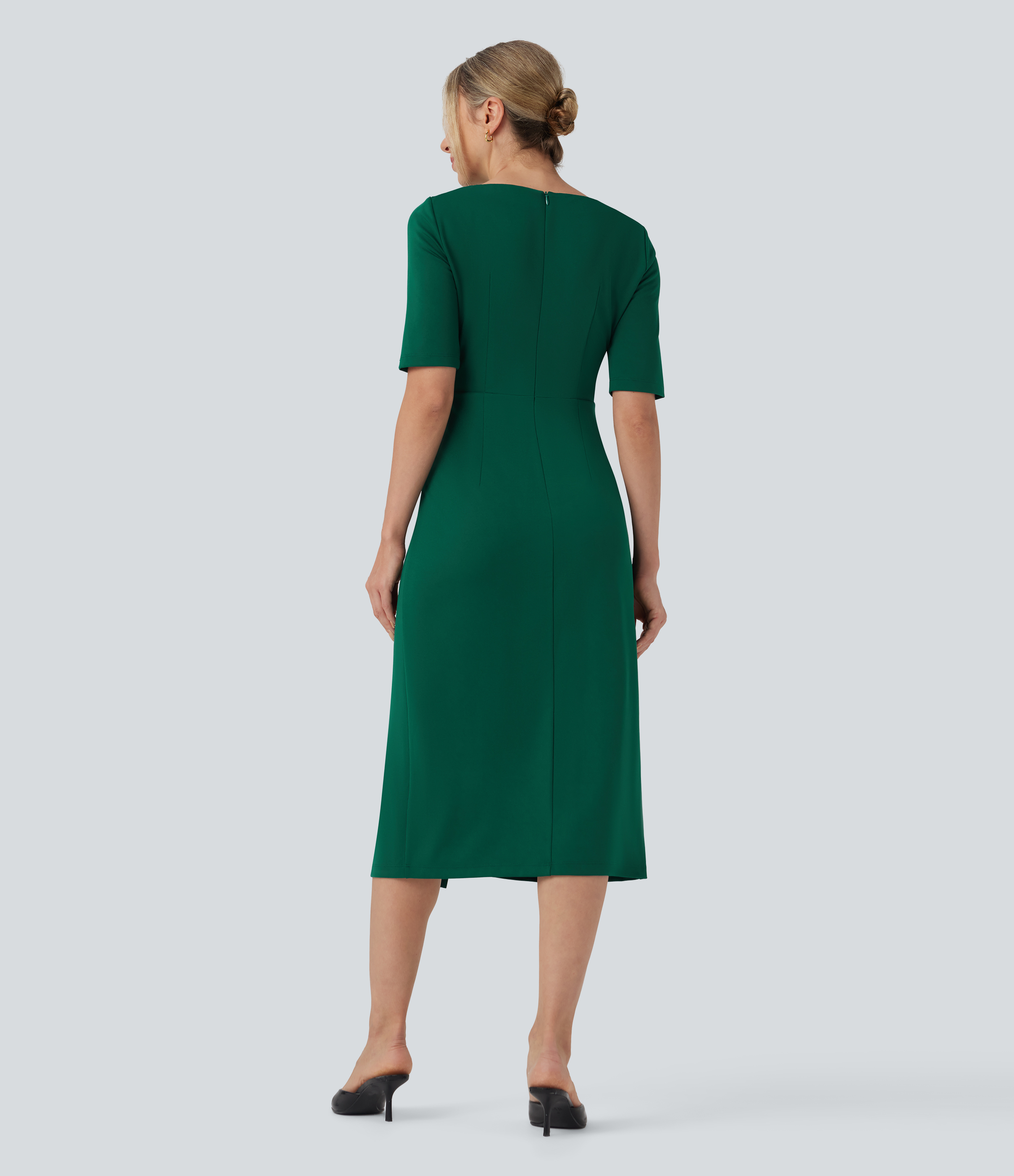 Aventurine Robe tailleur décolleté arrondi manches courtes avec fente / 2