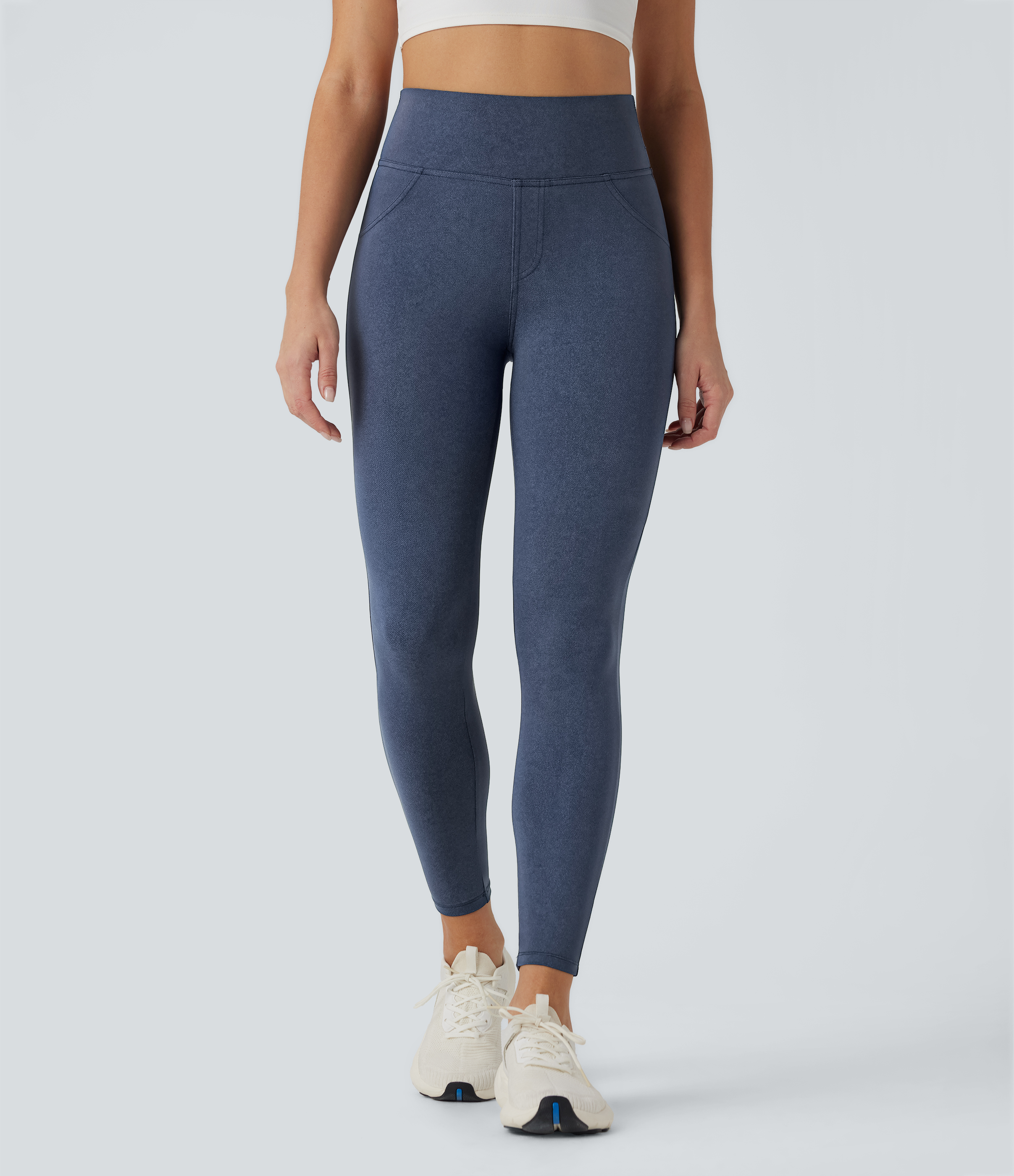 Blue Fade Leggings de yoga Halara UltraSculpt™ con estampado de mezclilla con tiro alto, control de abdomen y realce de glúteos  push-up con bolsillos / 2