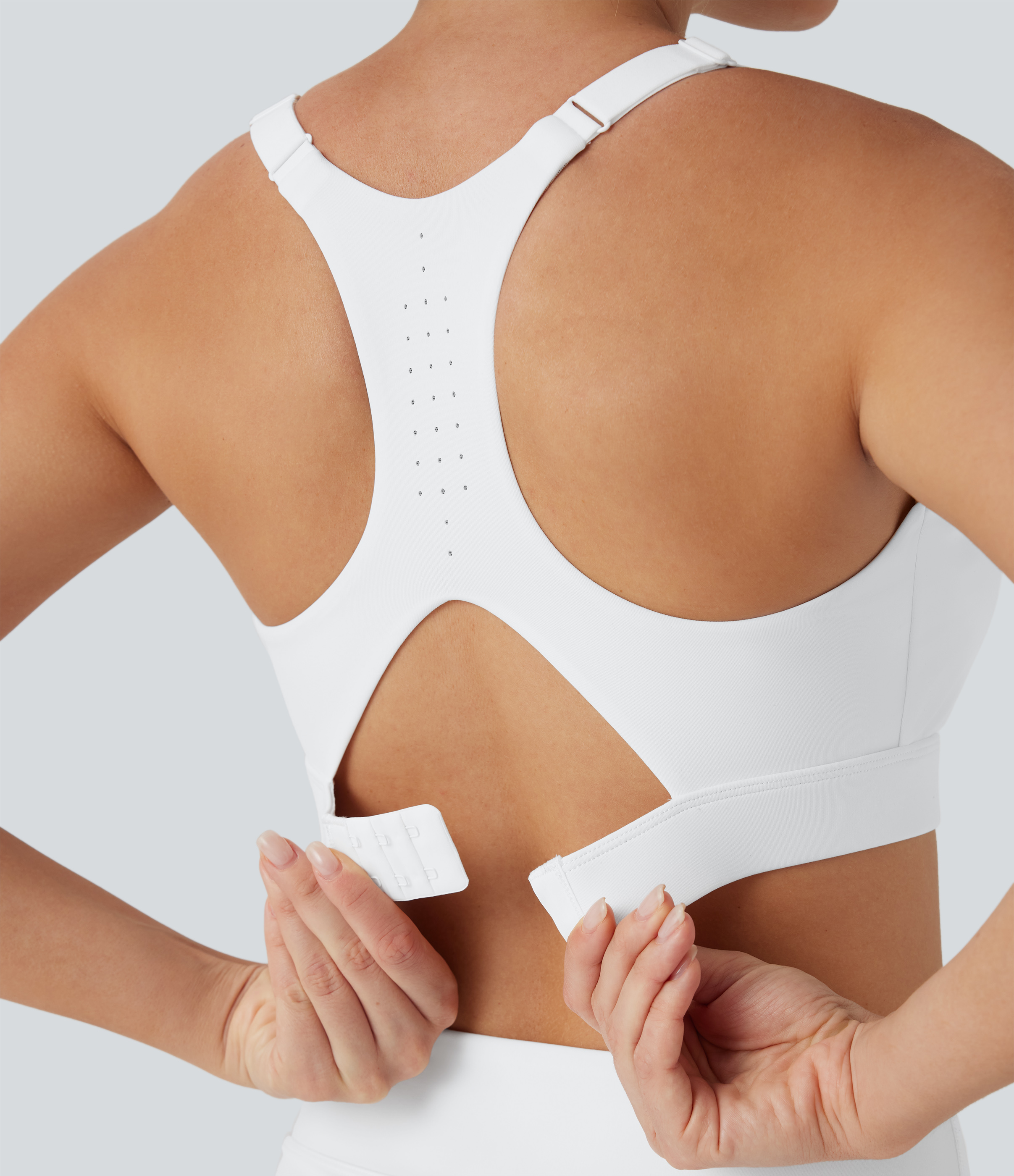 Brassière d'entraînement SpeedWave™ maintien moyen coques moulées perforée crochet ajustable séchage rapide D-F