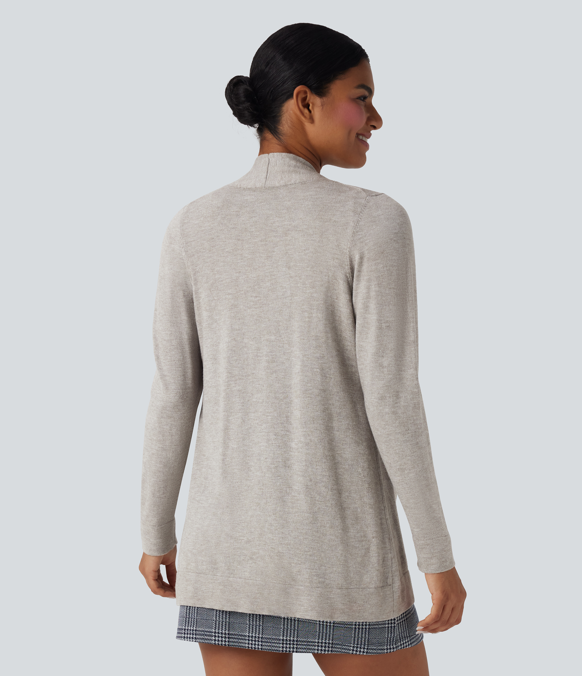 Tea White Flower Gray Cardigan with side pockets, long sleeves and an open front / 2