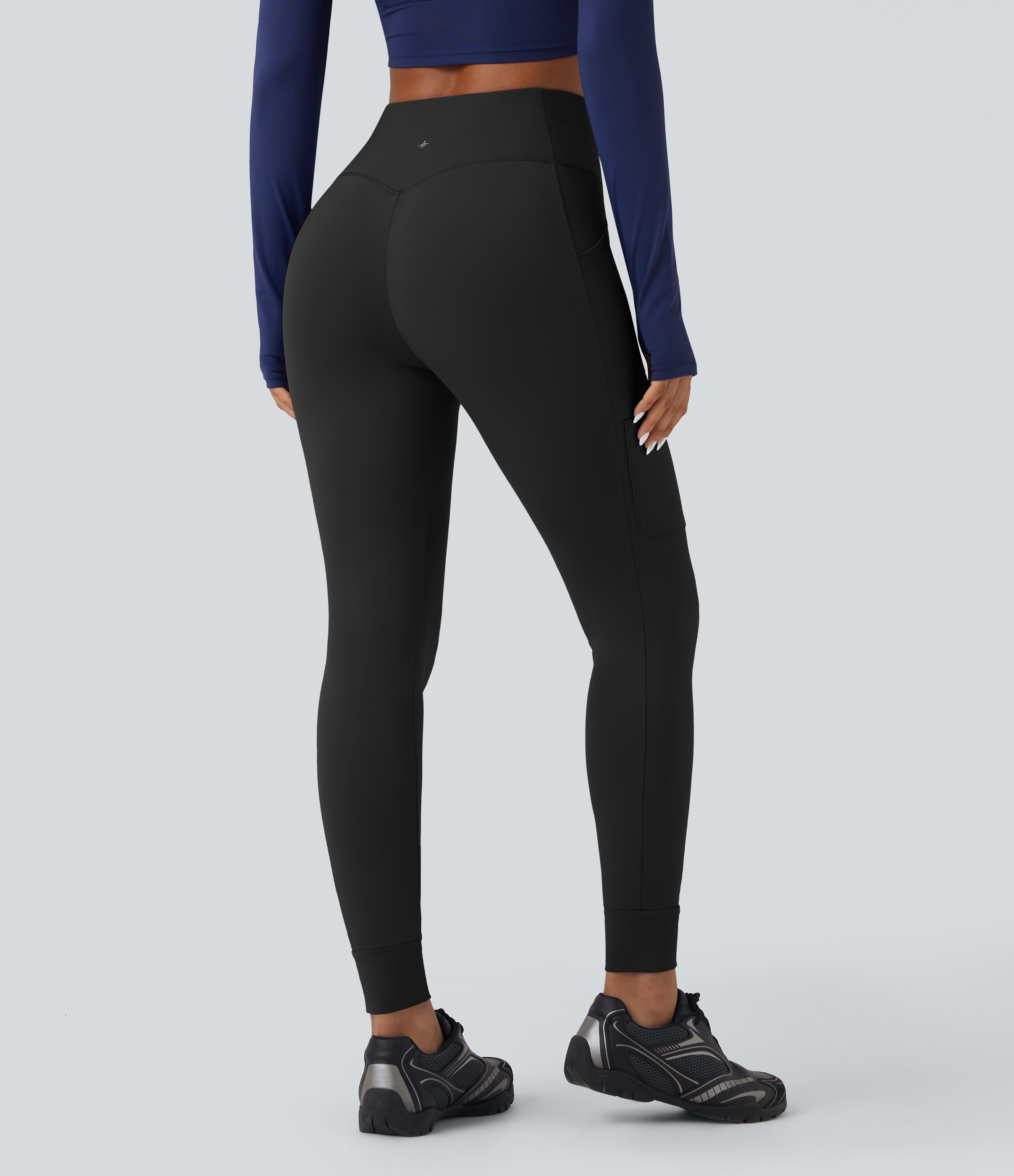 Noir Jogging randonnée SoftlyZero™ Plush taille haute avec cordon de serrage et poches / 2