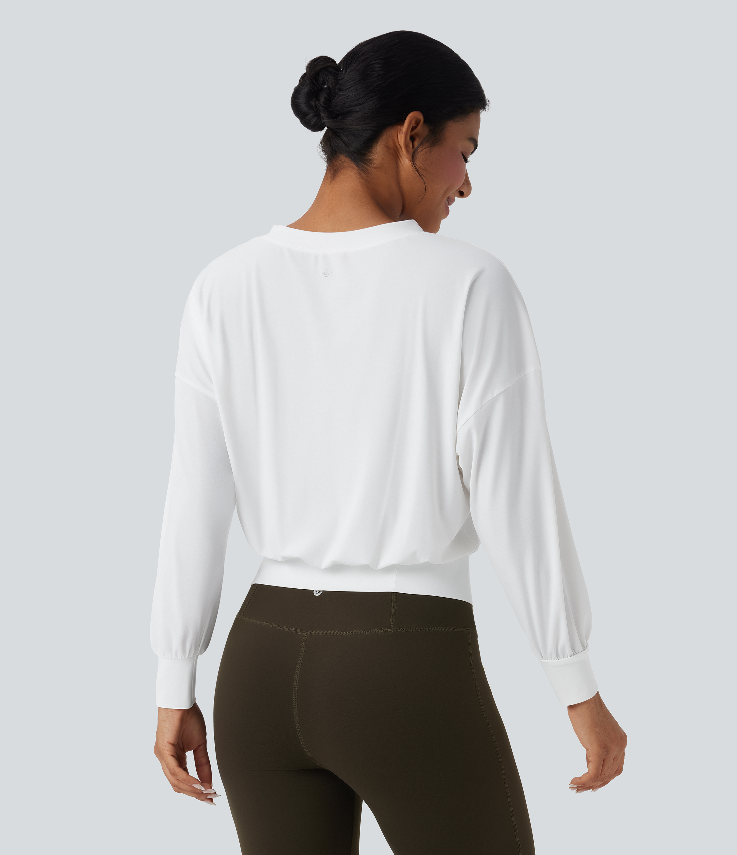 Blanco Top deportivo de yoga oversize de secado rápido con cuello en V y tacto fresco / 2
