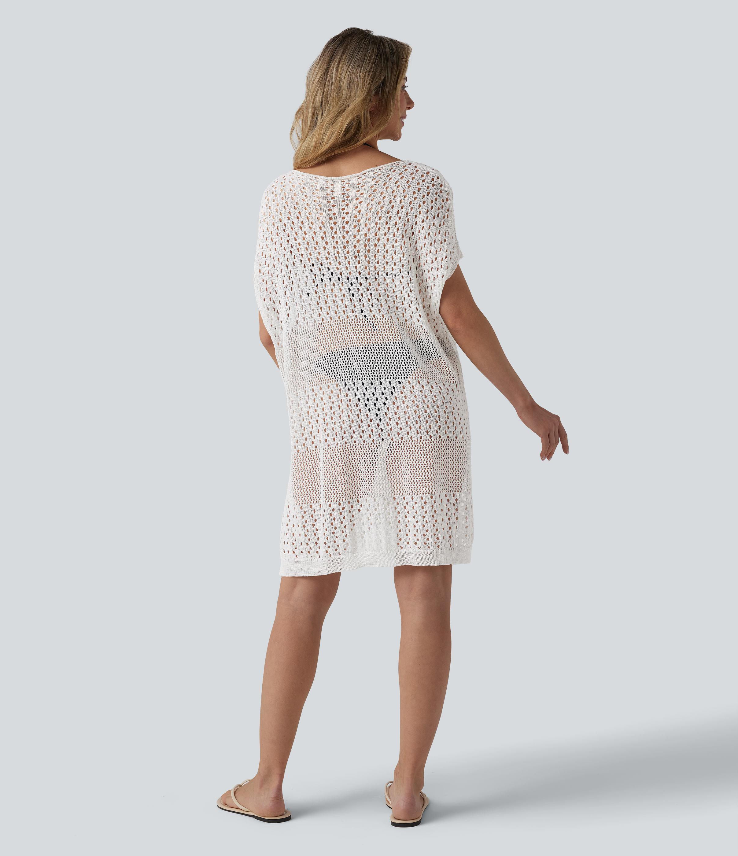 Weiß Strand-Cover-up mit V-Ausschnitt, geteiltem Saum und ausgeschnittenen Details / 2
