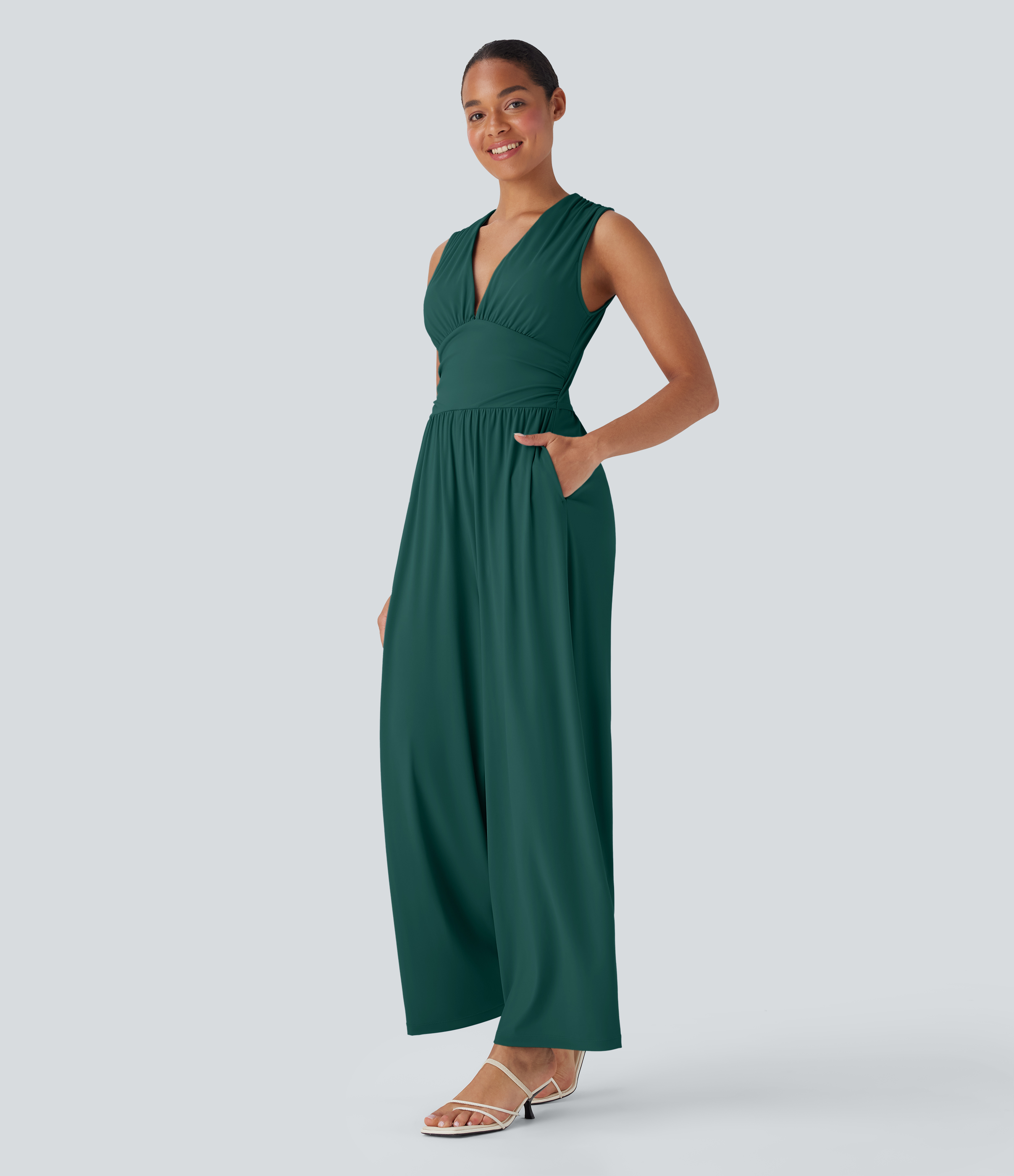 Women's SoftlyZero™ Airy V Neck Sleeveless Ruched Pocket Cool