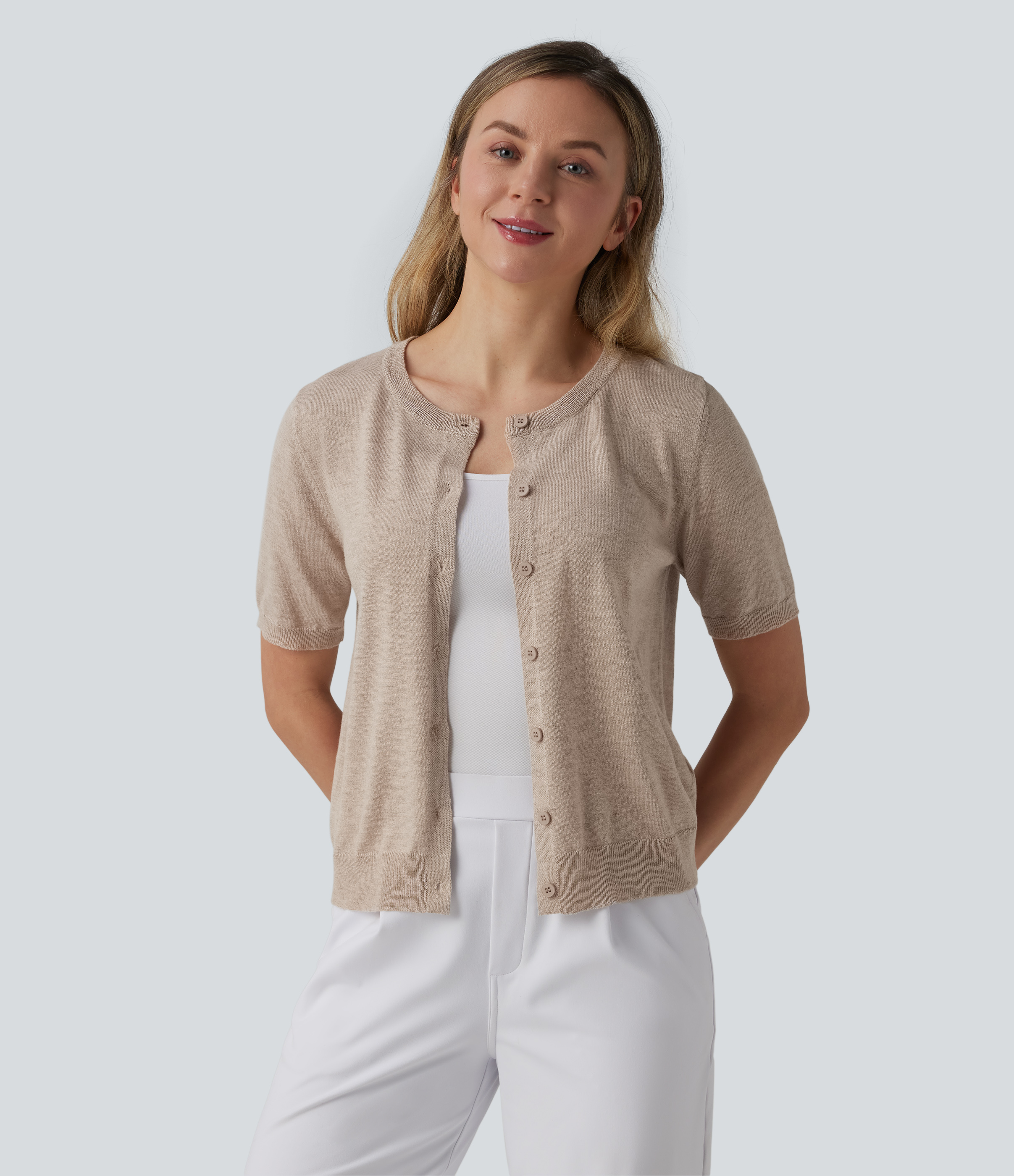 Arbeits-Strickjacke aus Wollmischung mit Rundhalsausschnitt und kurzen Ärmeln