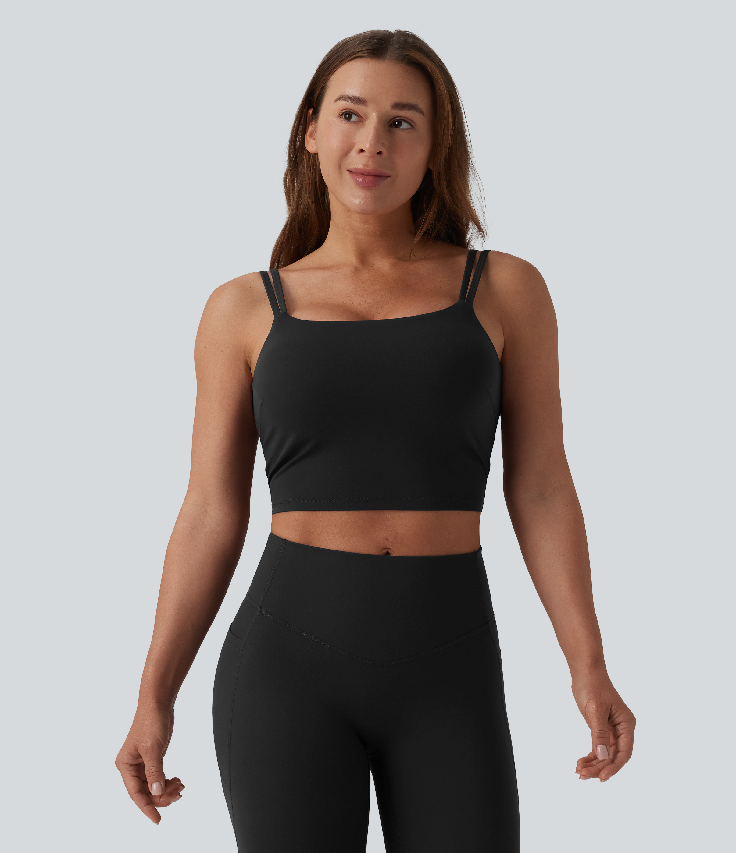 Schwarz Halara UltraSculpt™ Doppelte, verdrehte Träger, rückenfreies, kurzes Yoga-Top mit integriertem BH, Cup-Größen DD-F / 2
