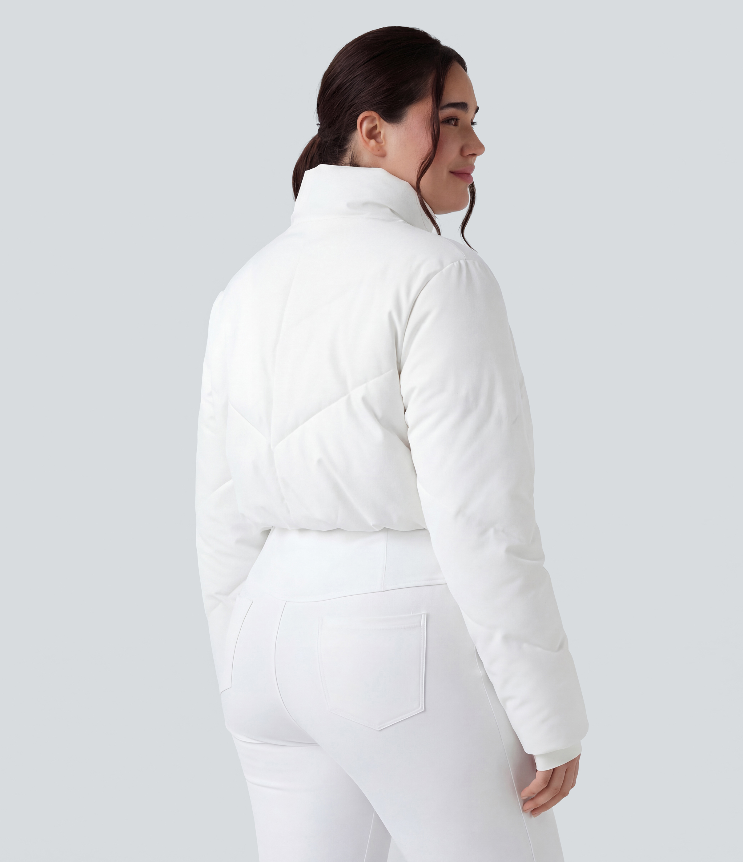 Blanco PuffFlex talla grande 3 en 1: abrigo acolchado corto casual con cuello alto y chaqueta con aberturas para el pulgar, dobladillo curvo y bolsillos / 2