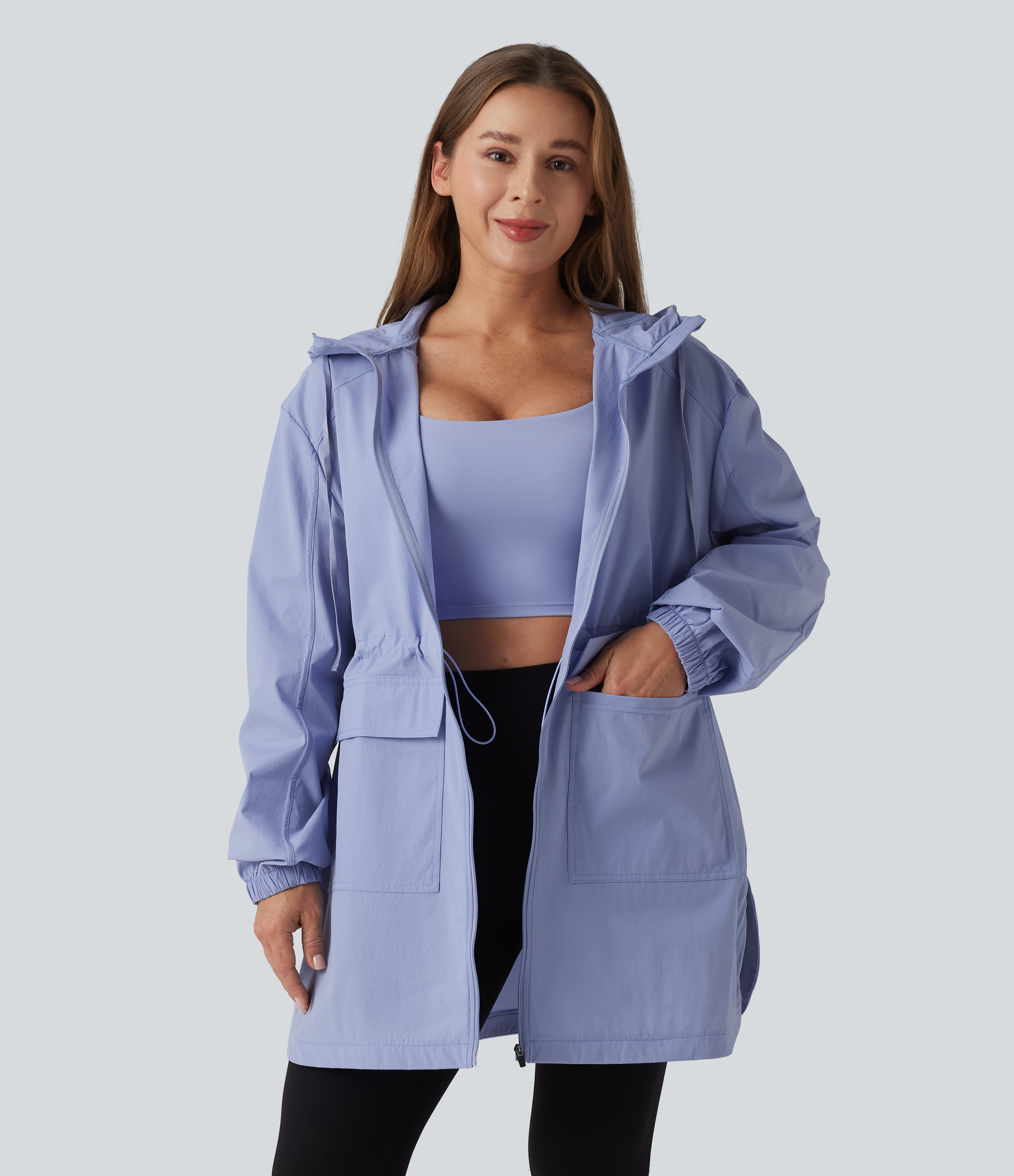 Chaqueta cargo para senderismo con capucha, repelente al agua y resistente al desgaste, cordón ajustable, dobladillo curvo y bolsillos