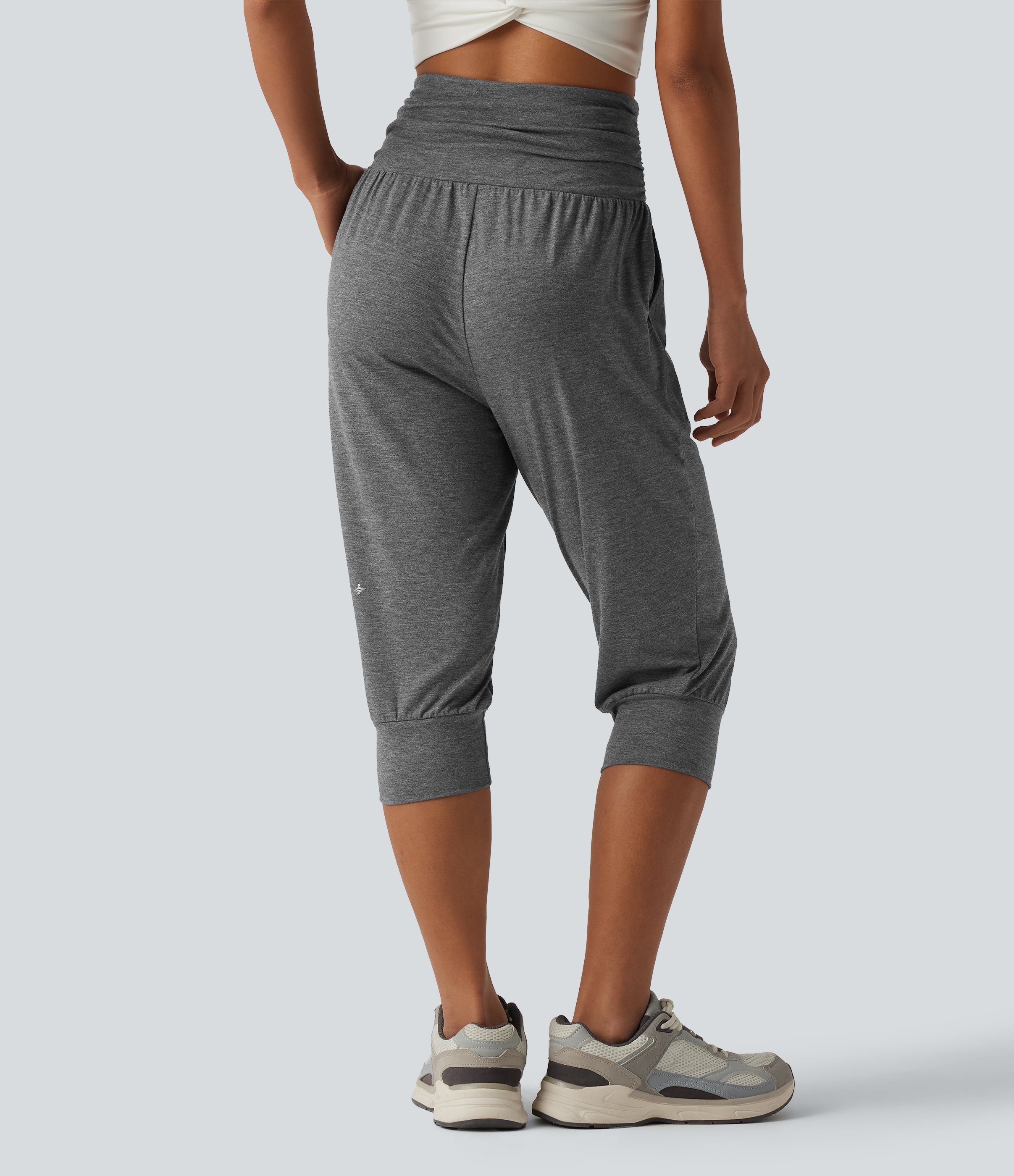 Darl Gray Floral Yarn High Waisted Ruched Heathered Yoga Pedal Pushers Joggers with Pockets / 2