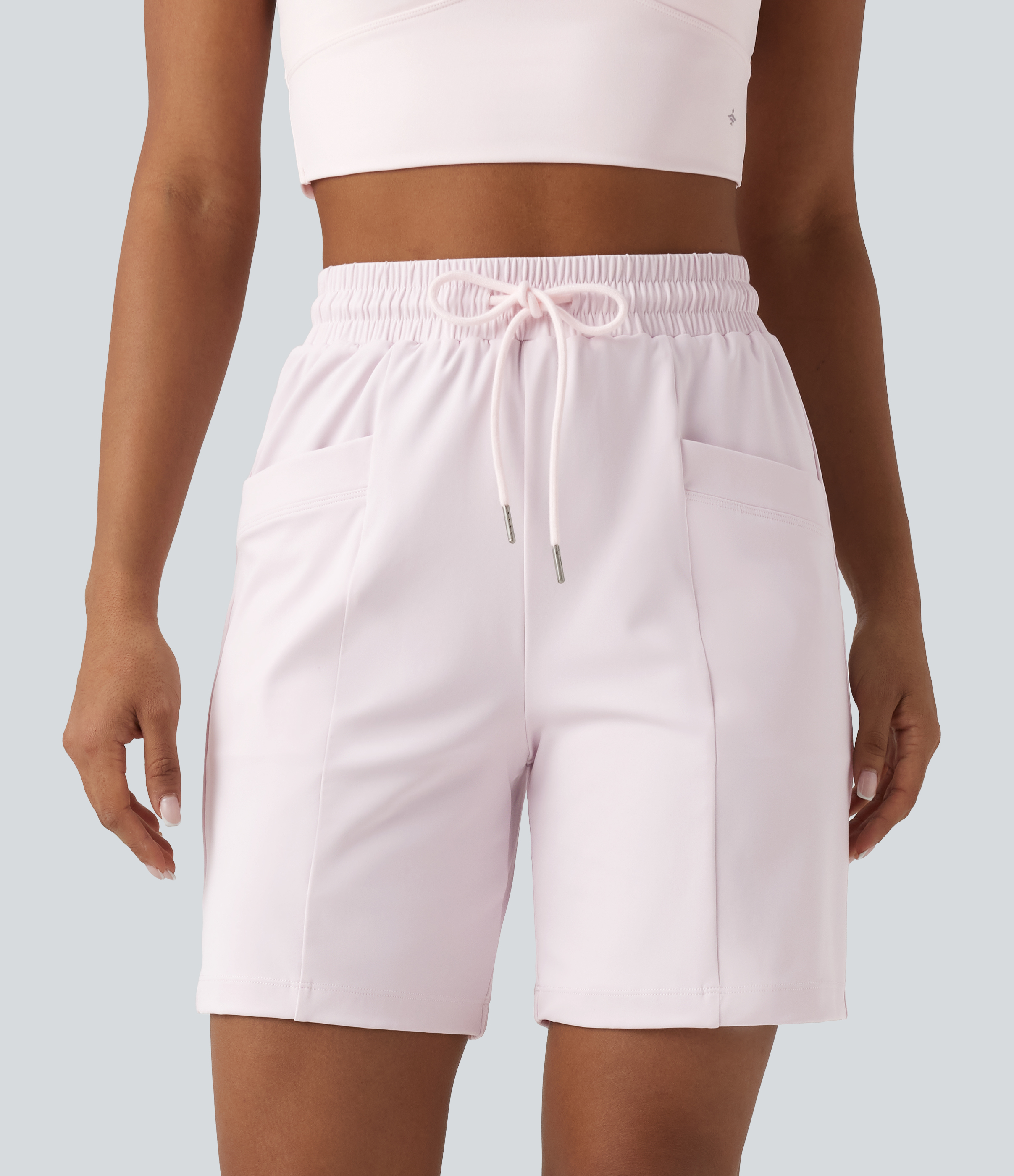 Bermuda de yoga SoftlyZero™ Airy taille haute avec cordon de serrage toucher frais et poches - UPF50+