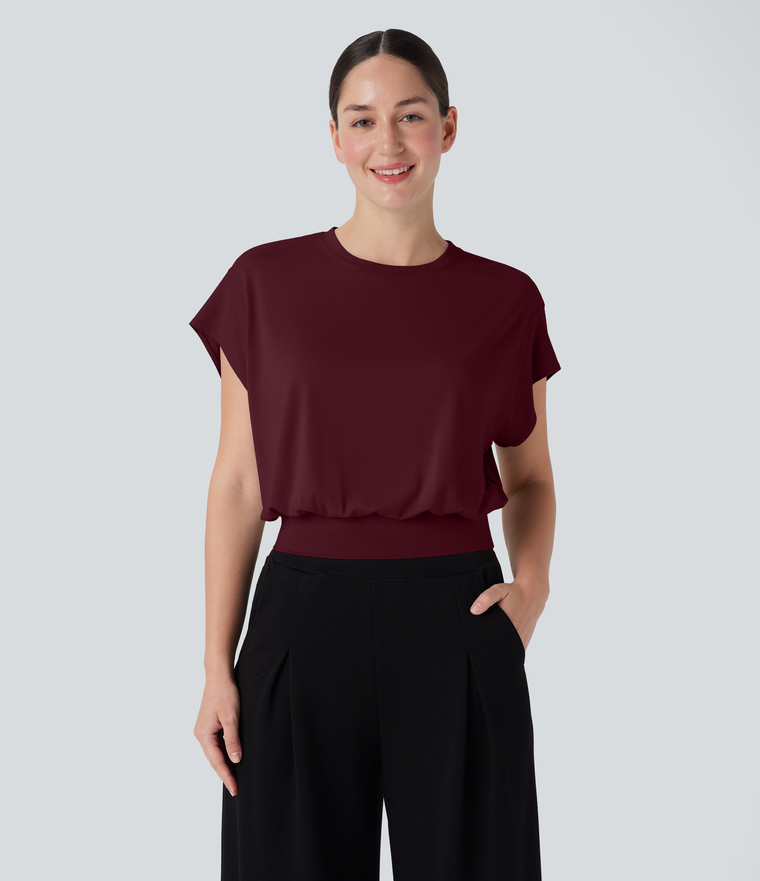 Camiseta de trabajo de cuello redondo con mangas cortas tipo murciélago