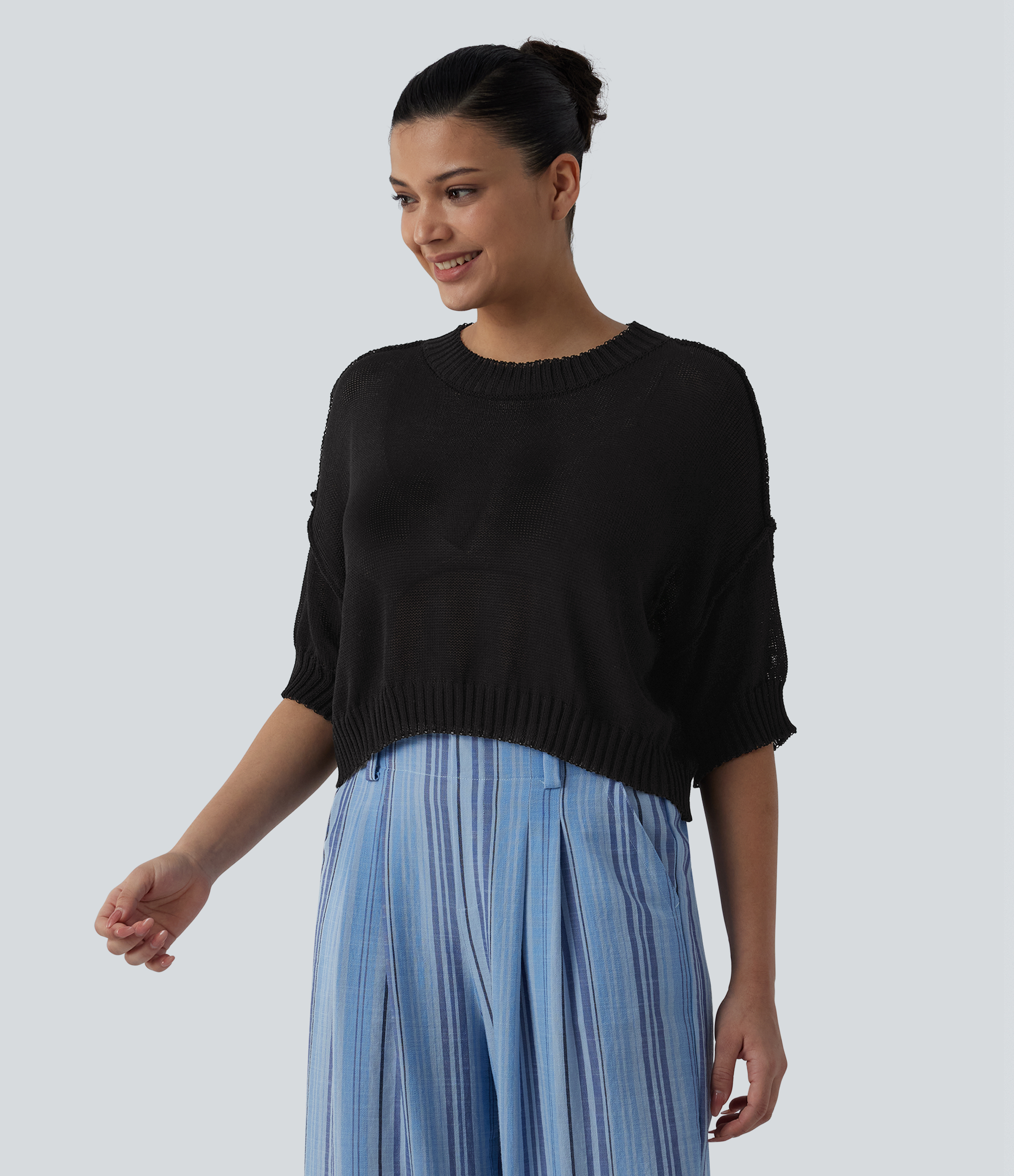 Round Neck Short Sleeve Cropped Casual Sweater