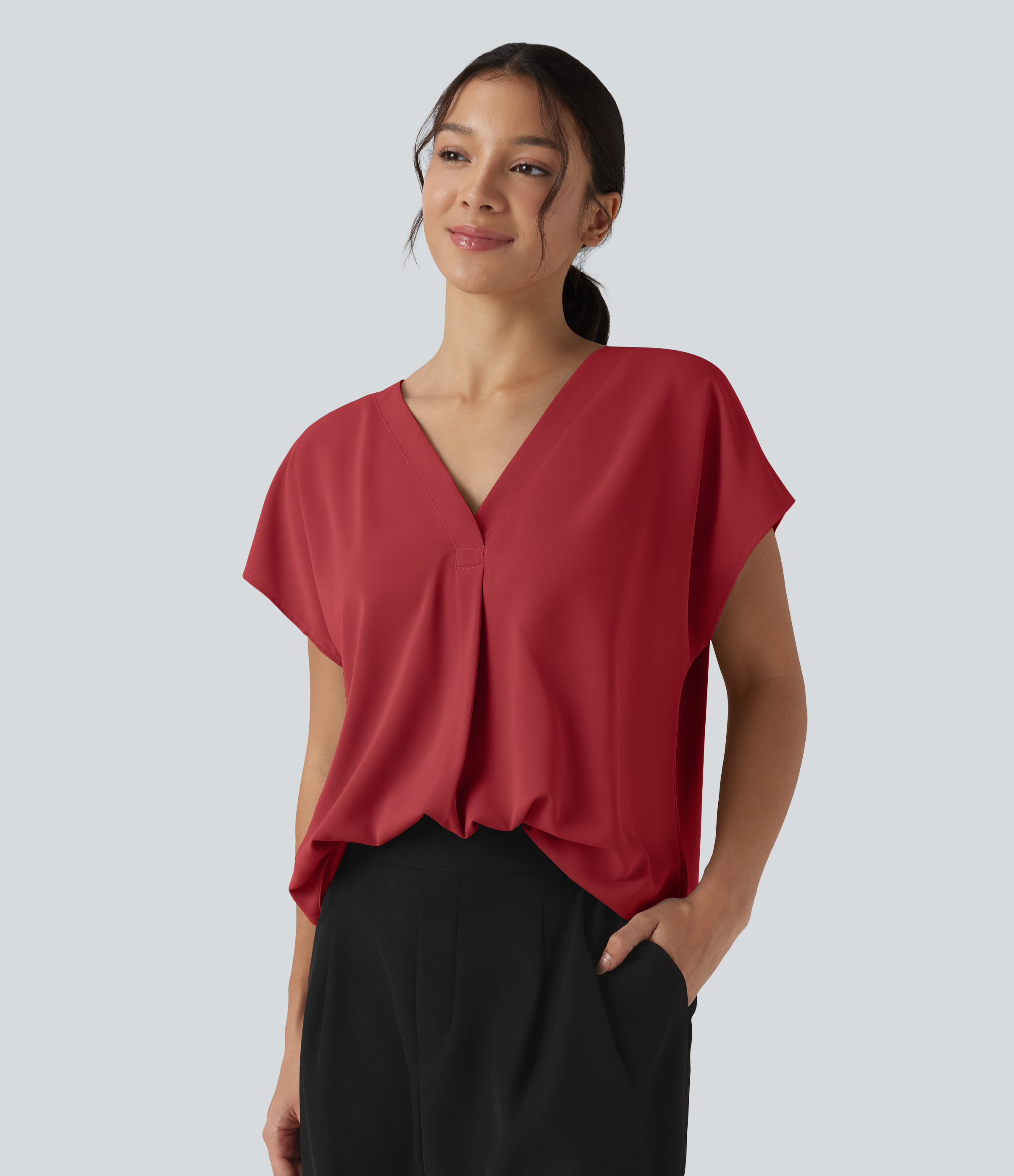 Blouse de travail oversize col V manches courtes infroissable