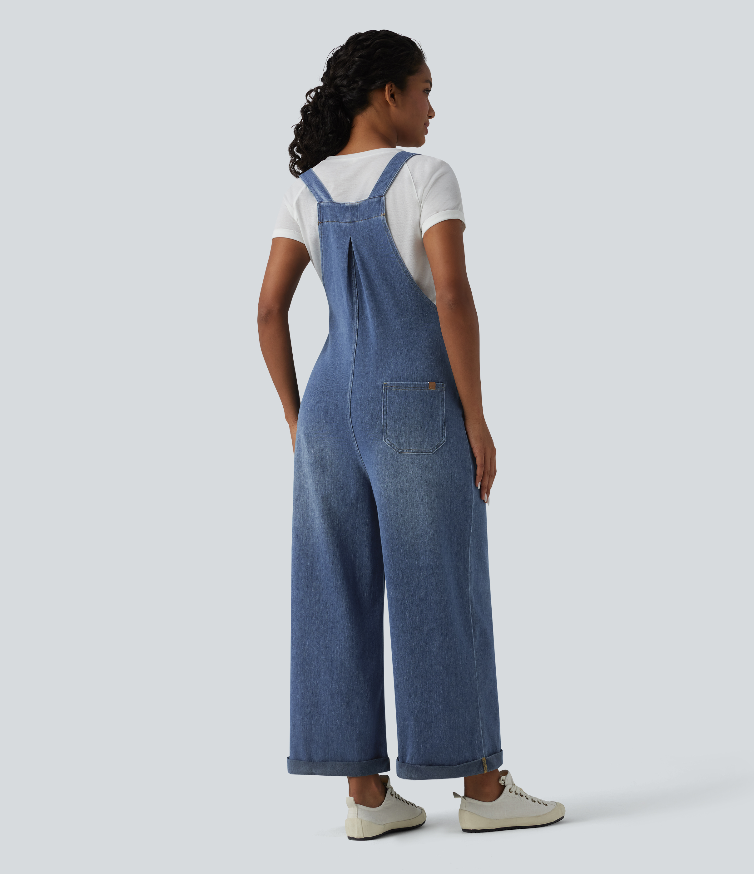 Estate Blue Denim Halara Flex™ salopette décontractée en denim à jambe large avec poches / 2