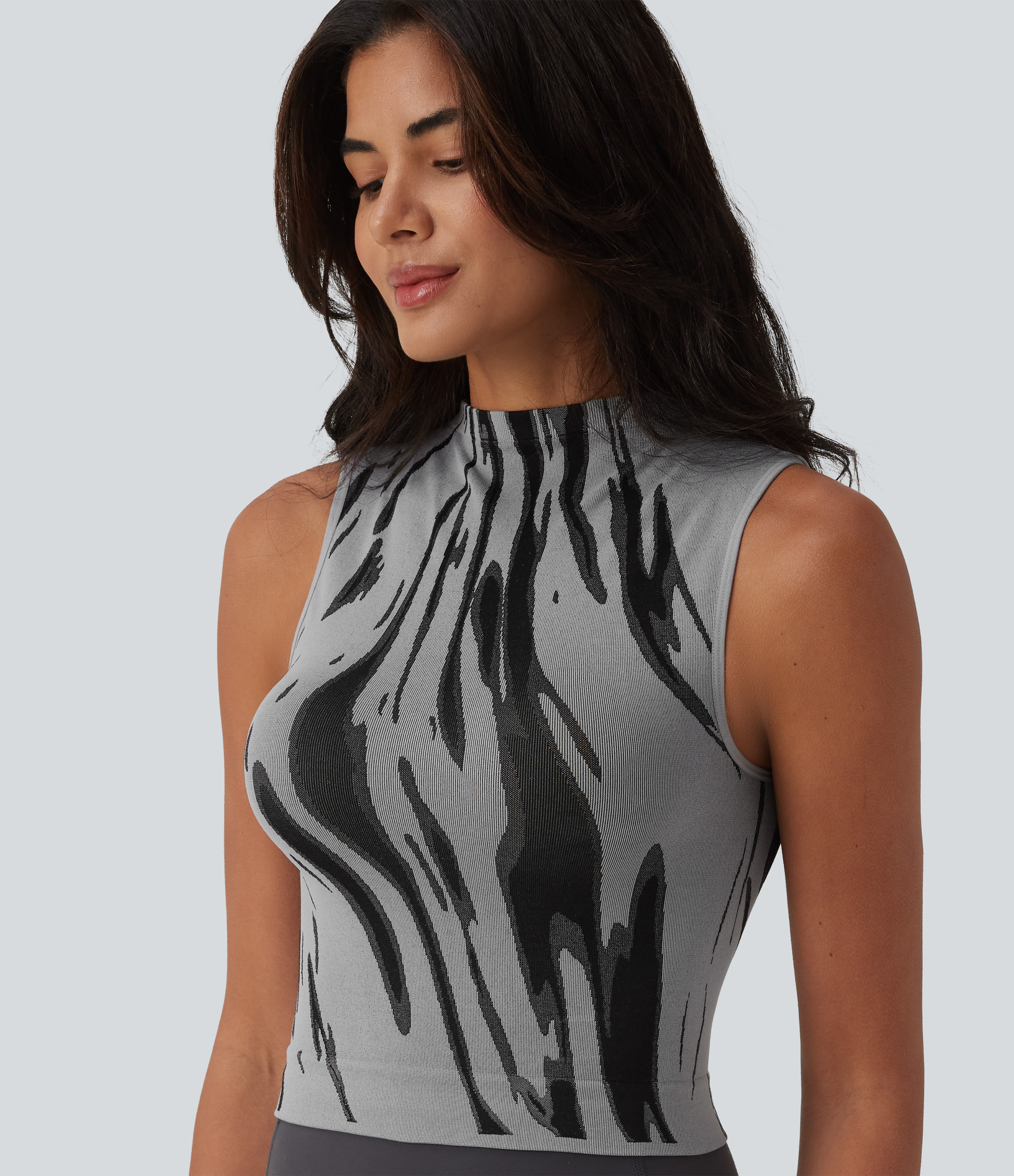 OneForm- Nahtloses Yoga-Tanktop mit Mockneck und Farbblock-Design