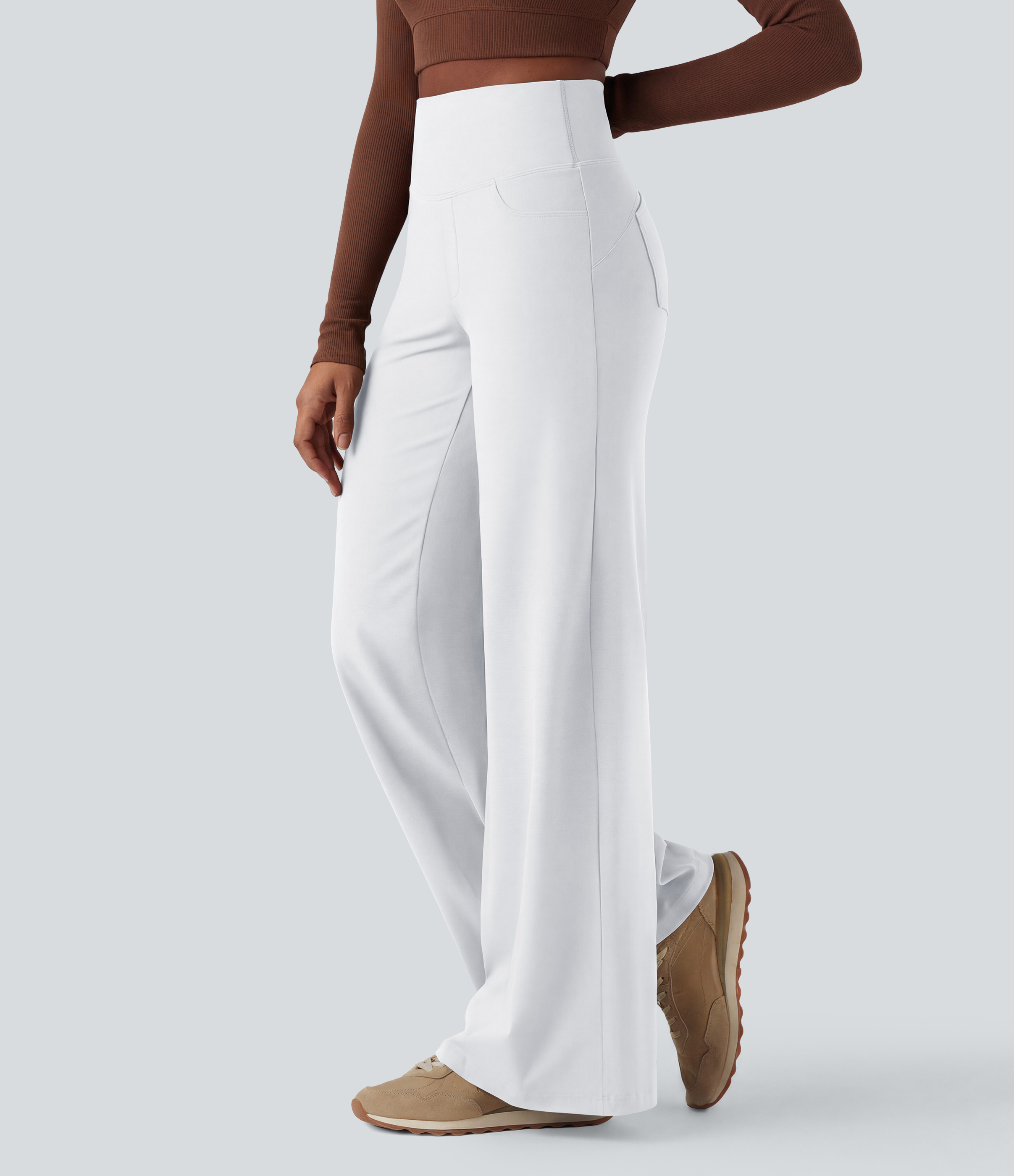 DayStretch Yogahose mit hohem Bund, weitem Bein und formgebendem Schnitt sowie Taschen