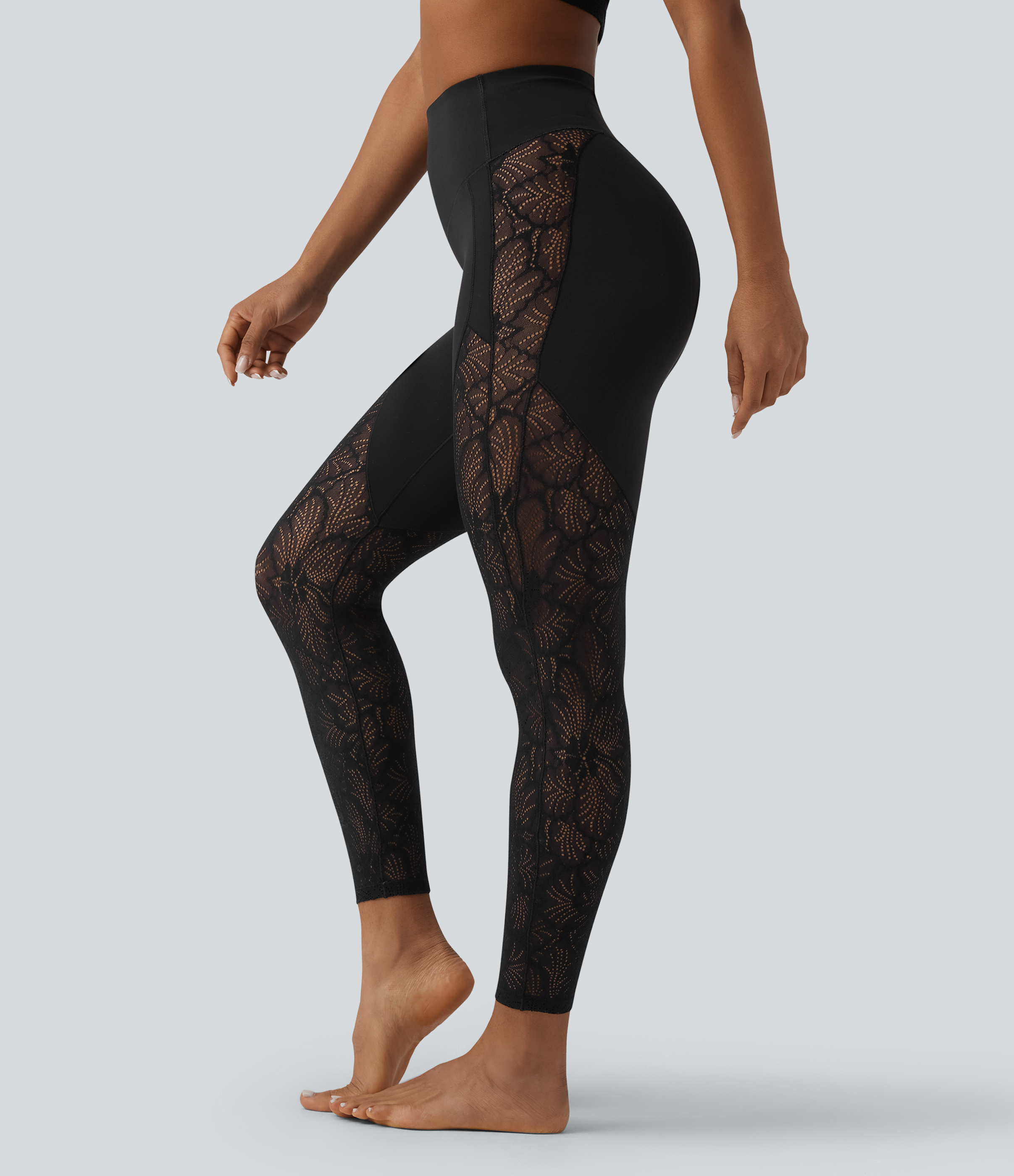 Halara UltraSculpt™ 7/8-Yoga-Leggings mit hohem Bund, bauchformendem Effekt, kontrastierender Spitze und Tasche