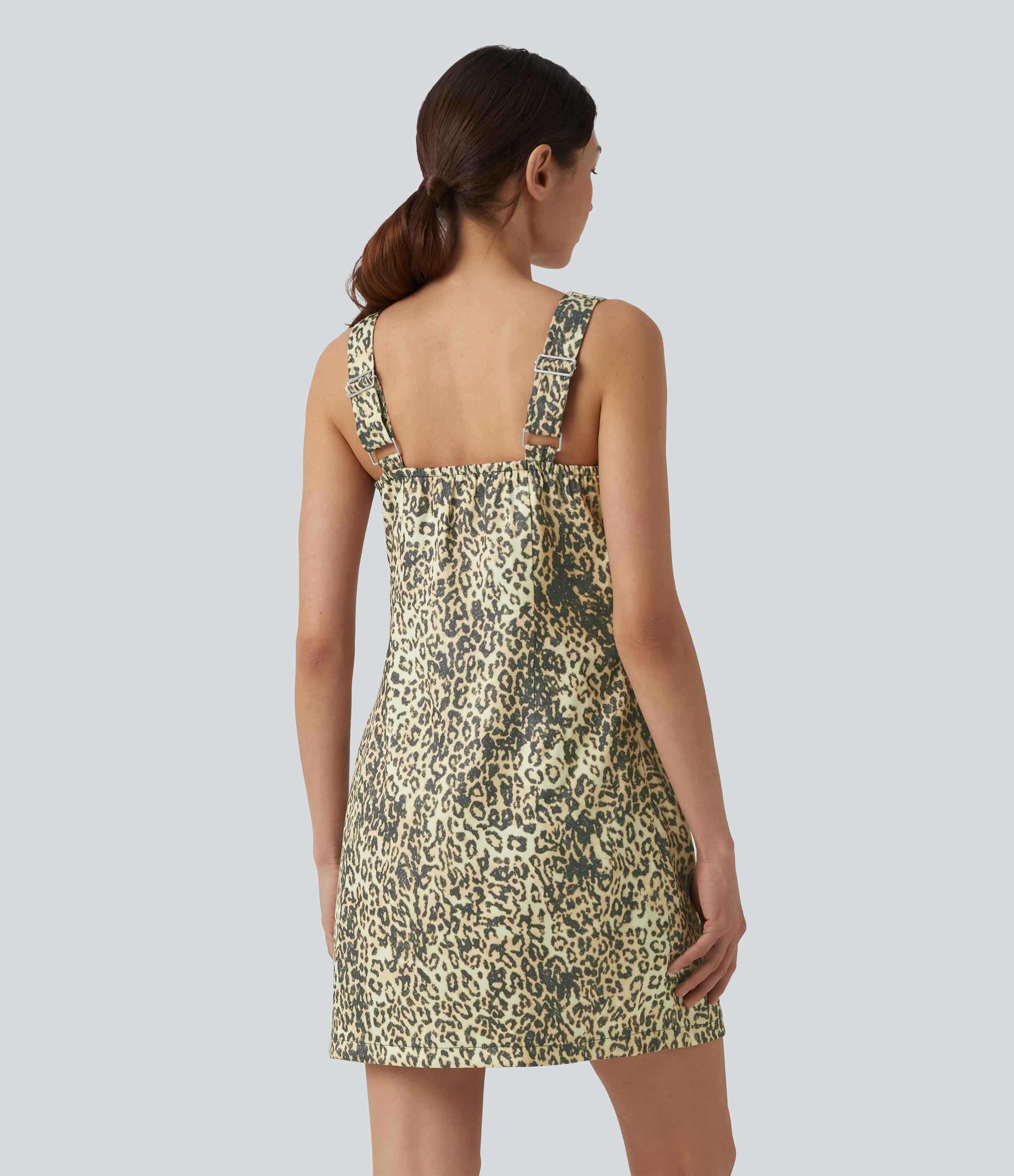 Sahara Spots Robe mini décontractée à imprimé léopard, encolure carrée et poches / 2