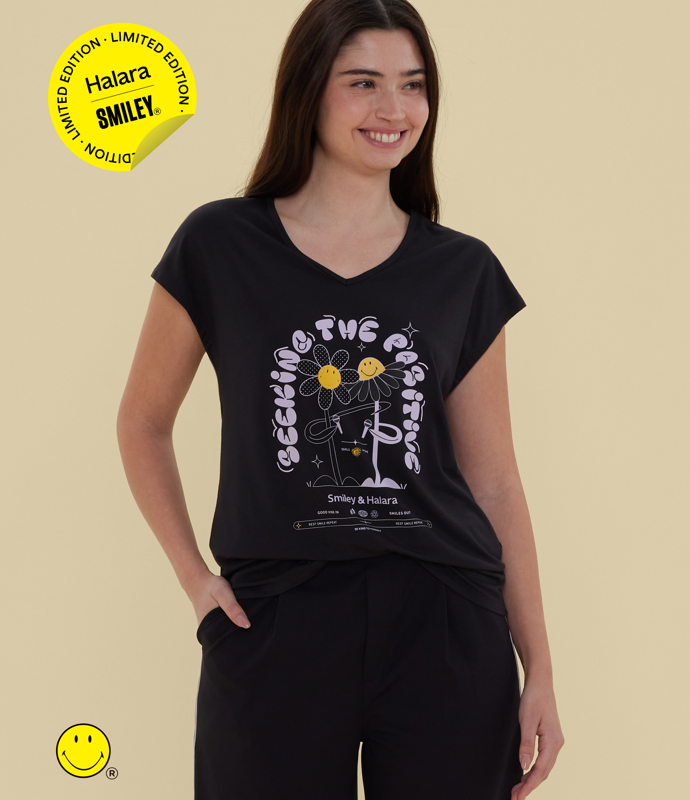 Halara X Smiley® V Neck Short Sleeve Casual T-Shirt