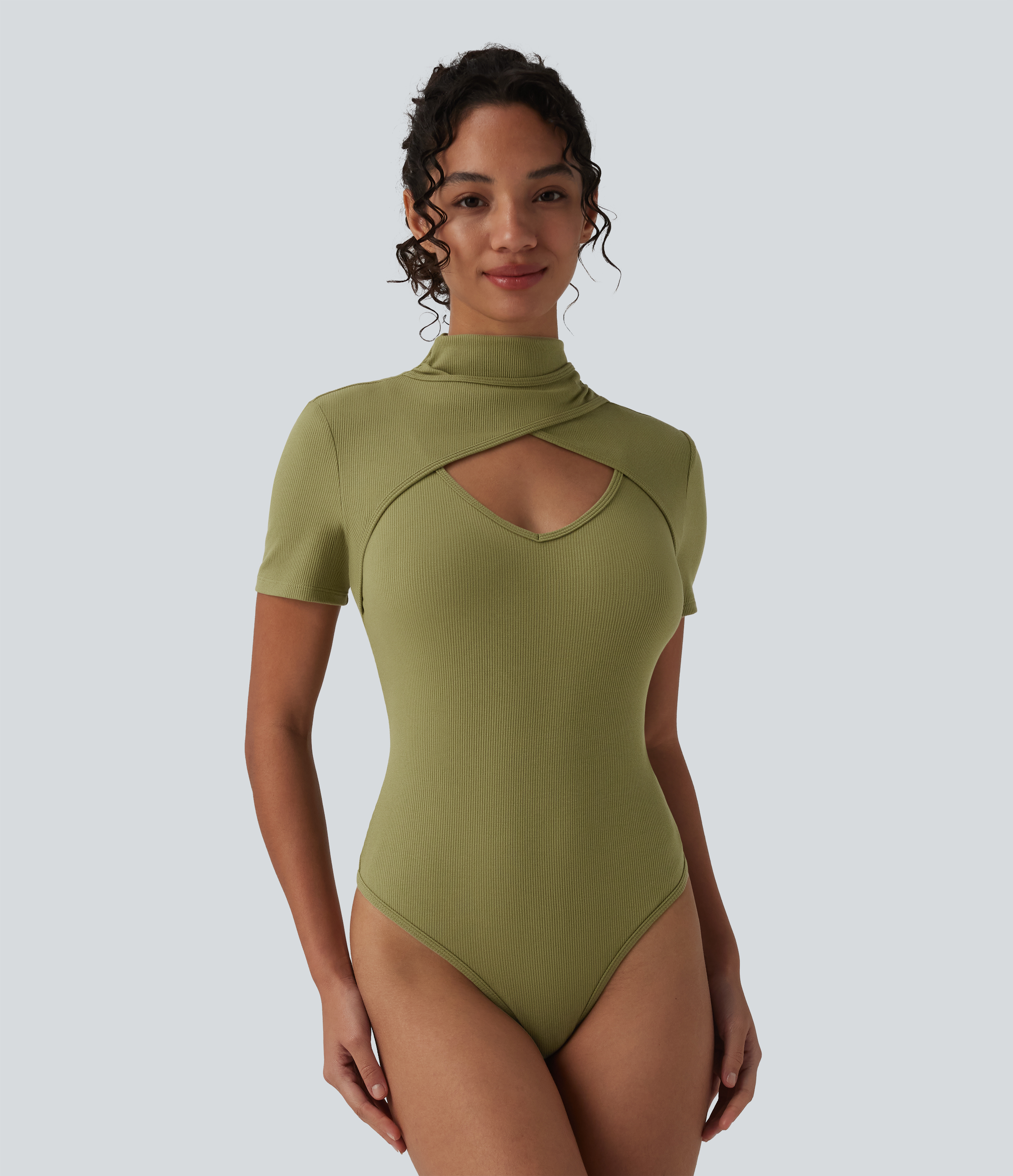 Body casual ajusté côtelé col montant avec découpes et manches courtes