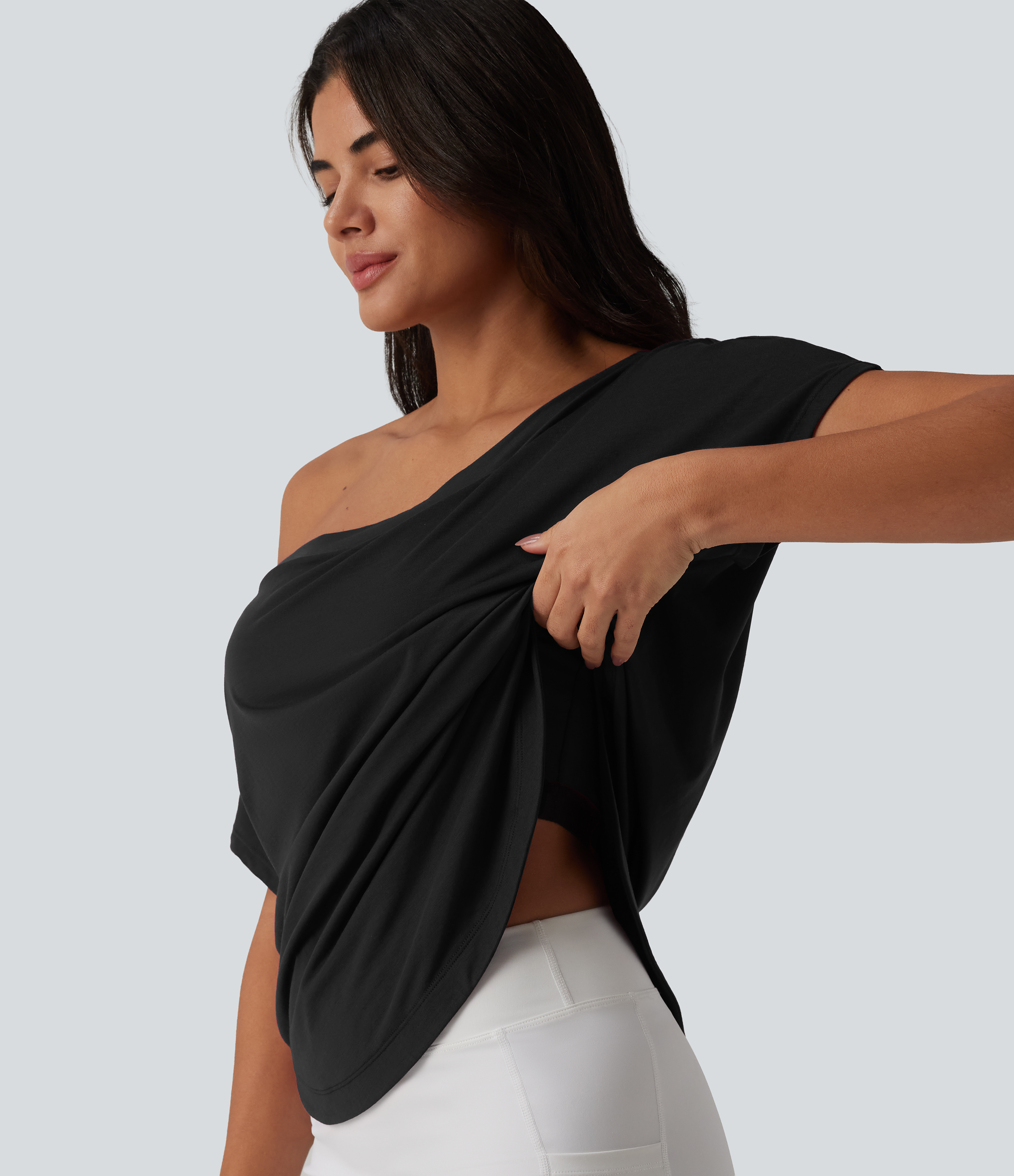 Top de sport yoga asymétrique à épaule dénudée manches courtes ourlet arrondi et coupe asymétrique à séchage rapide – Soutien-gorge intégré