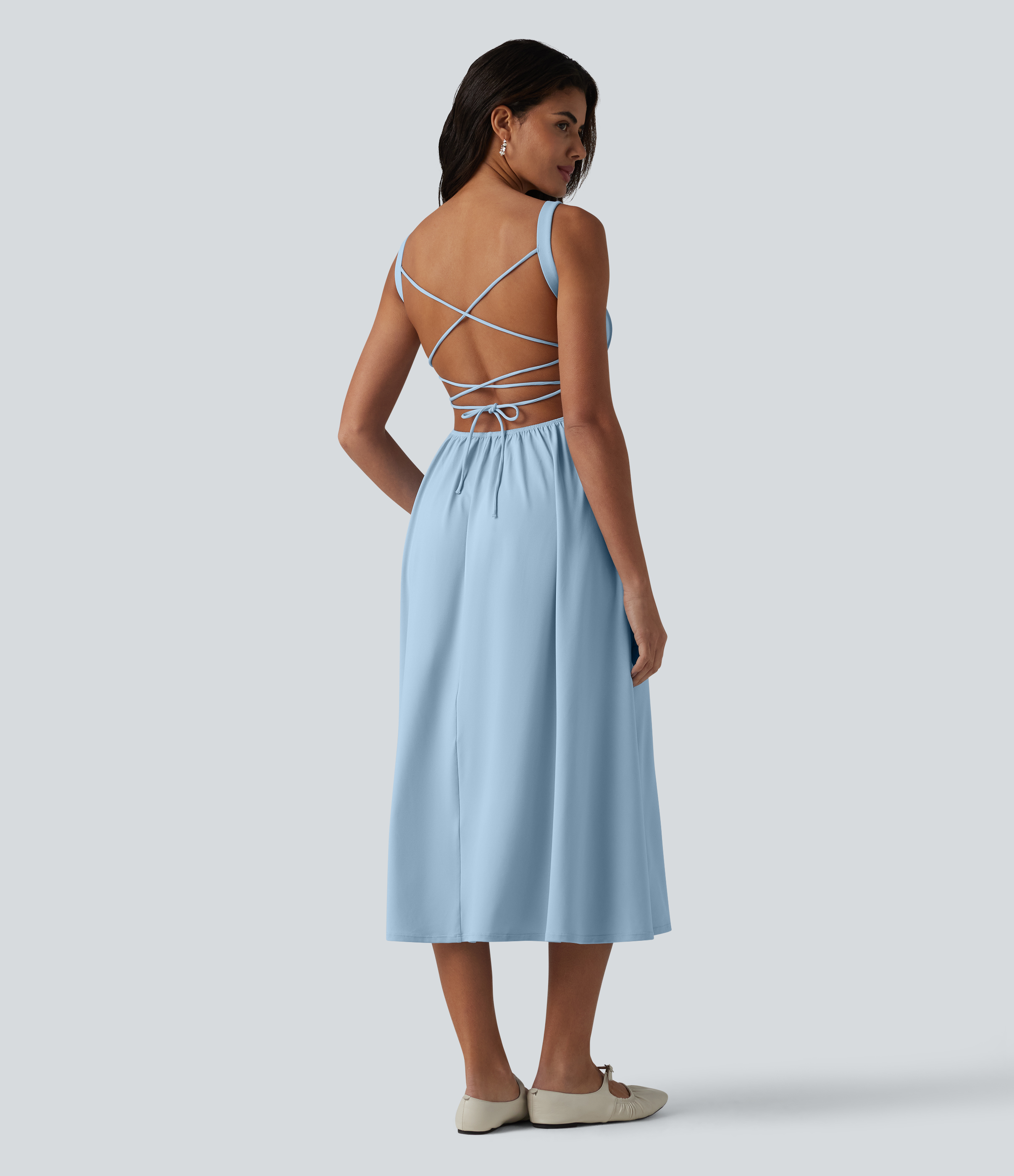 Angel Falls Ärmelloses, gerafftes Midikleid mit eckigem Ausschnitt, integriertem BH und überkreuztem Rückendesign / 2