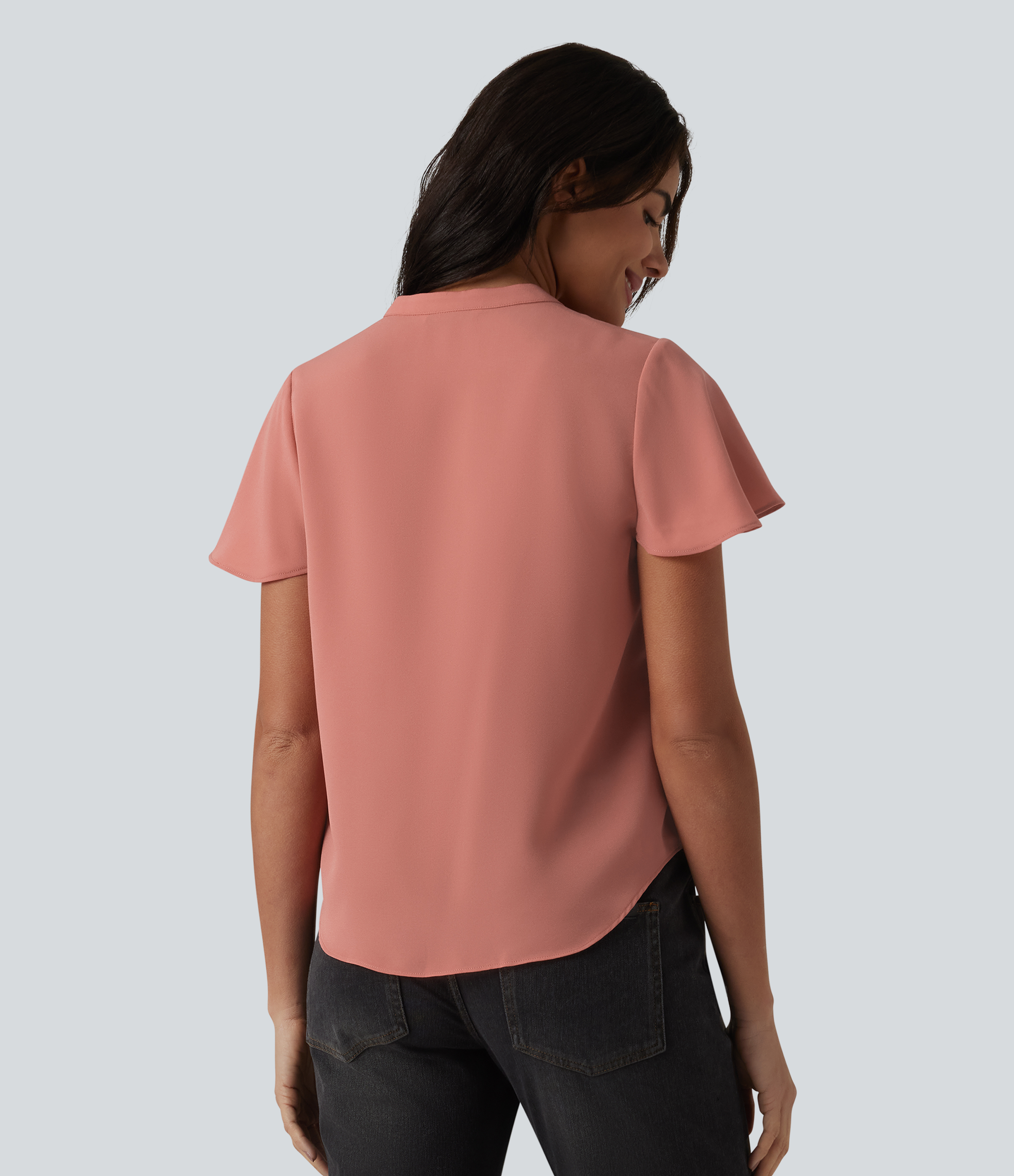 Terra Cotta Pink Lässige Bluse mit V-Ausschnitt, Volantärmeln und geschwungenem Saum / 2