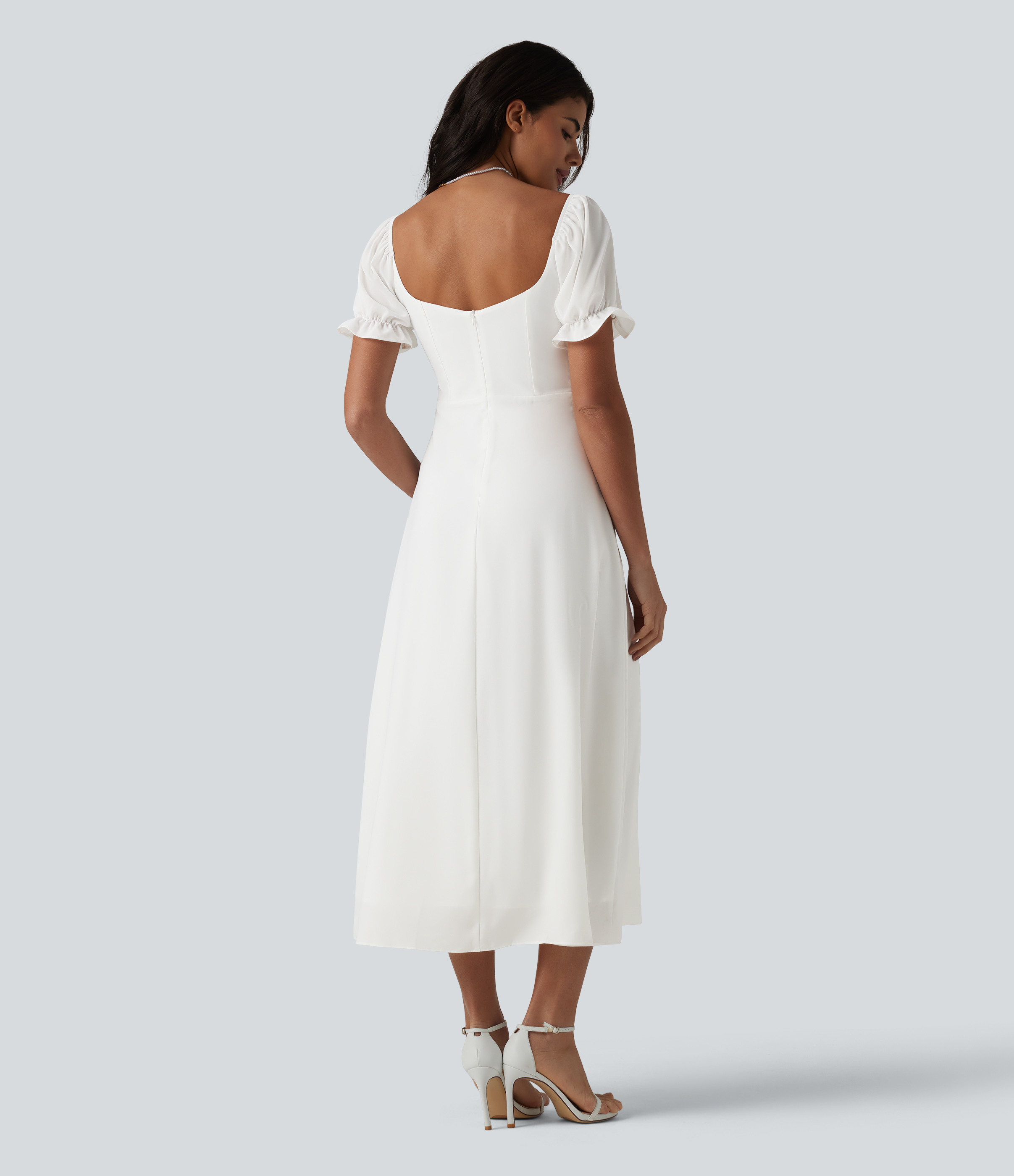 Blanc Robe de demoiselle d'honneur et d'invitée de mariage en mousseline fendue col Reine Anne manches bouffantes longueur midi / 2