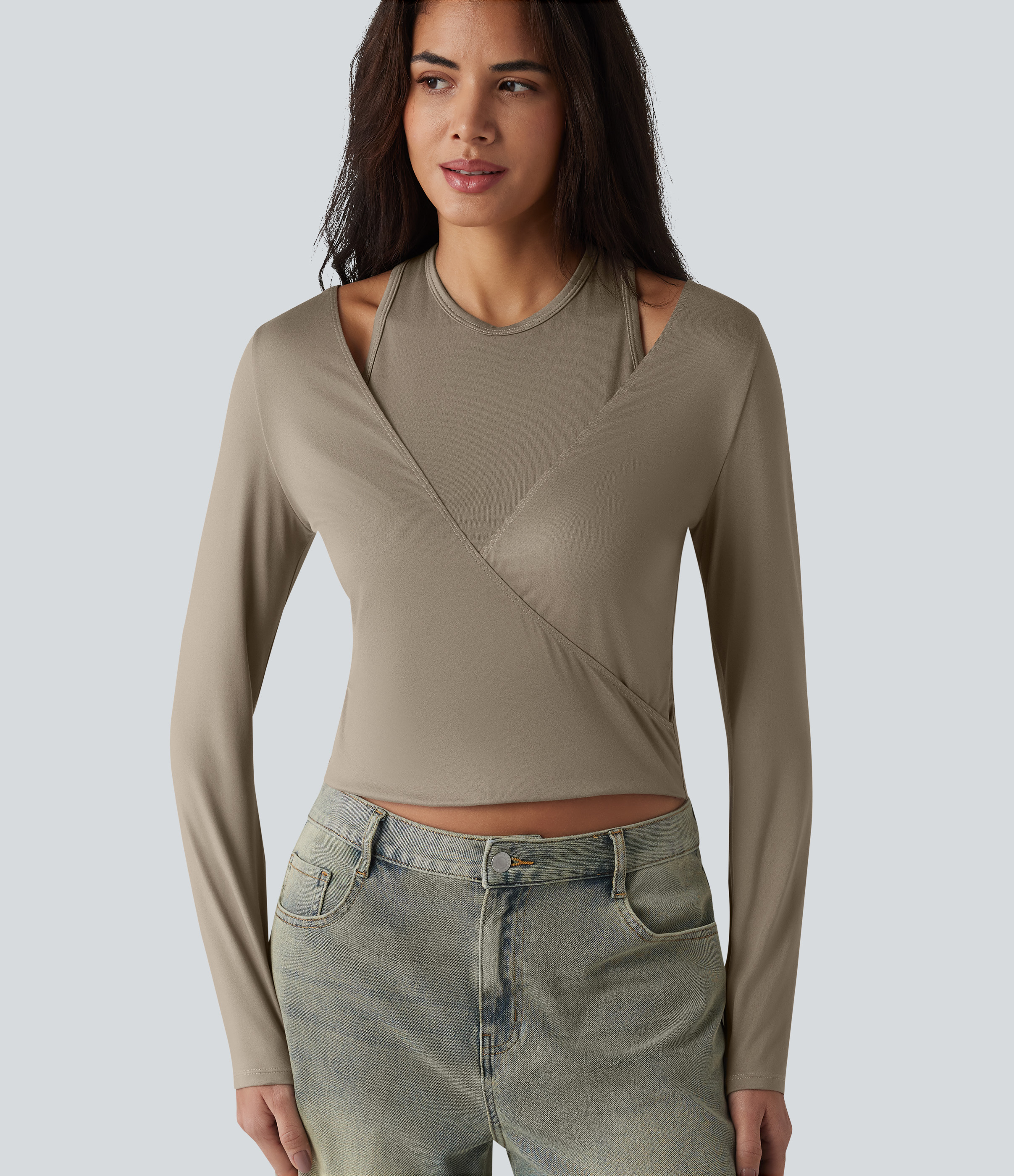 Lässiges T-Shirt mit Neckholder und langen Ärmeln