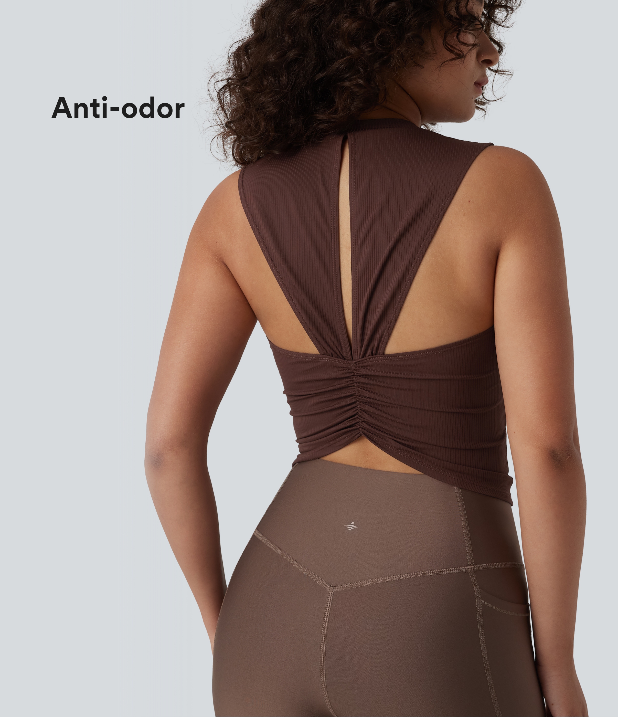 Workout-Tanktop aus geripptem Strick mit Rundhalsausschnitt-UPF40+