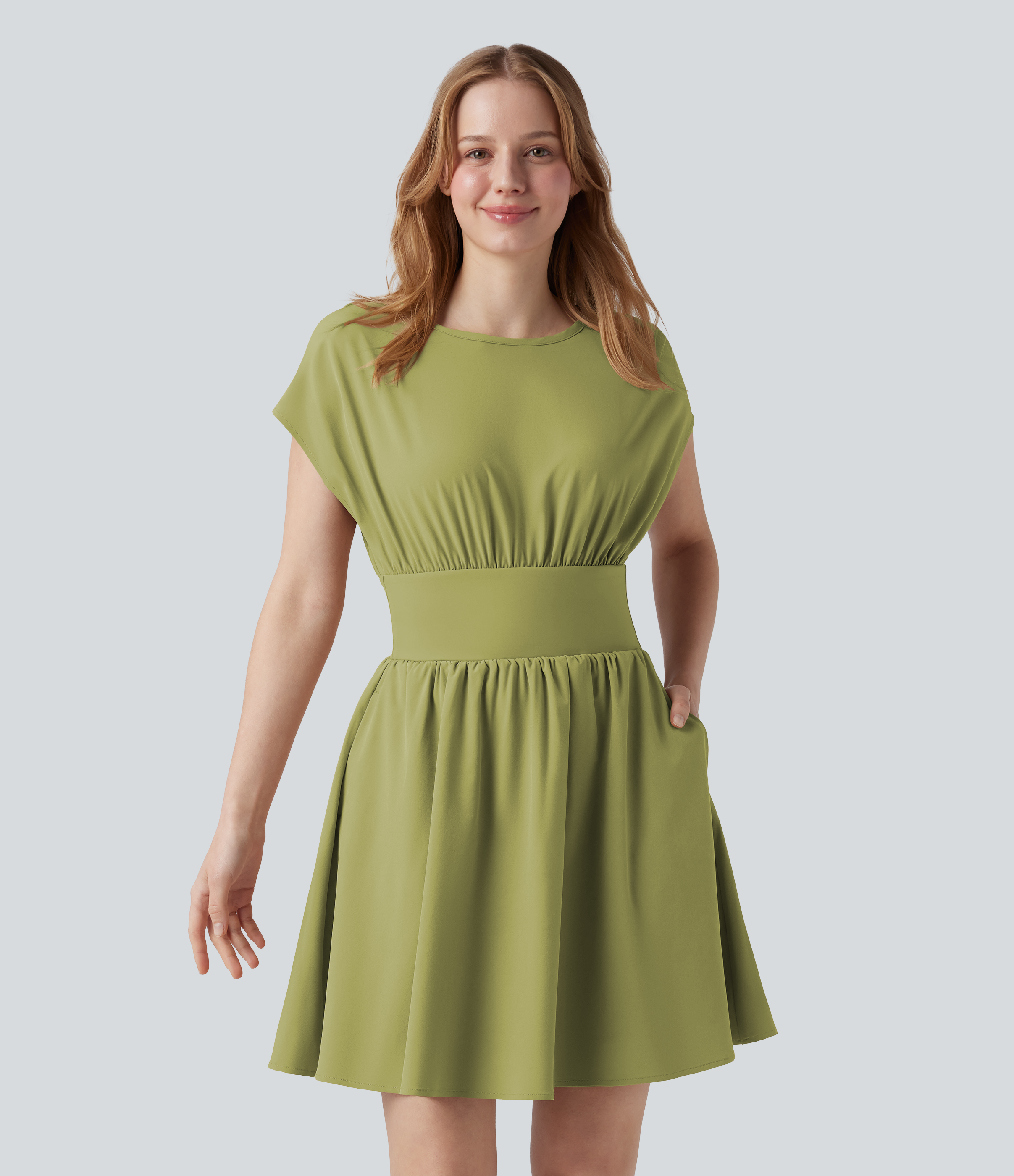 Robe de travail mini Breezeful™ manches chauve-souris courtes fluide séchage rapide avec poches latérales