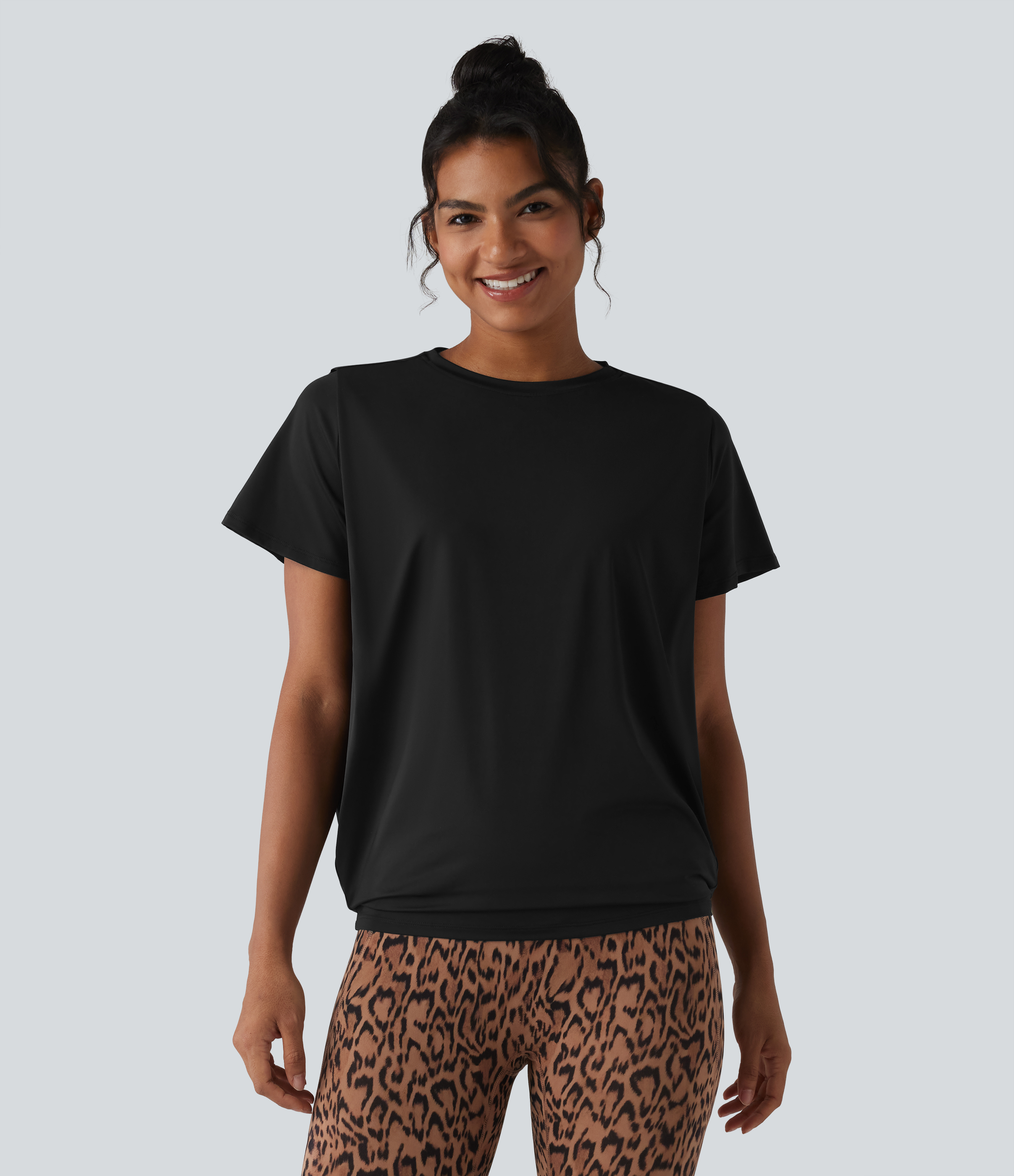 Round Neck Short Sleeve Ruched Cool Touch Yoga Sports Top-UPF50+