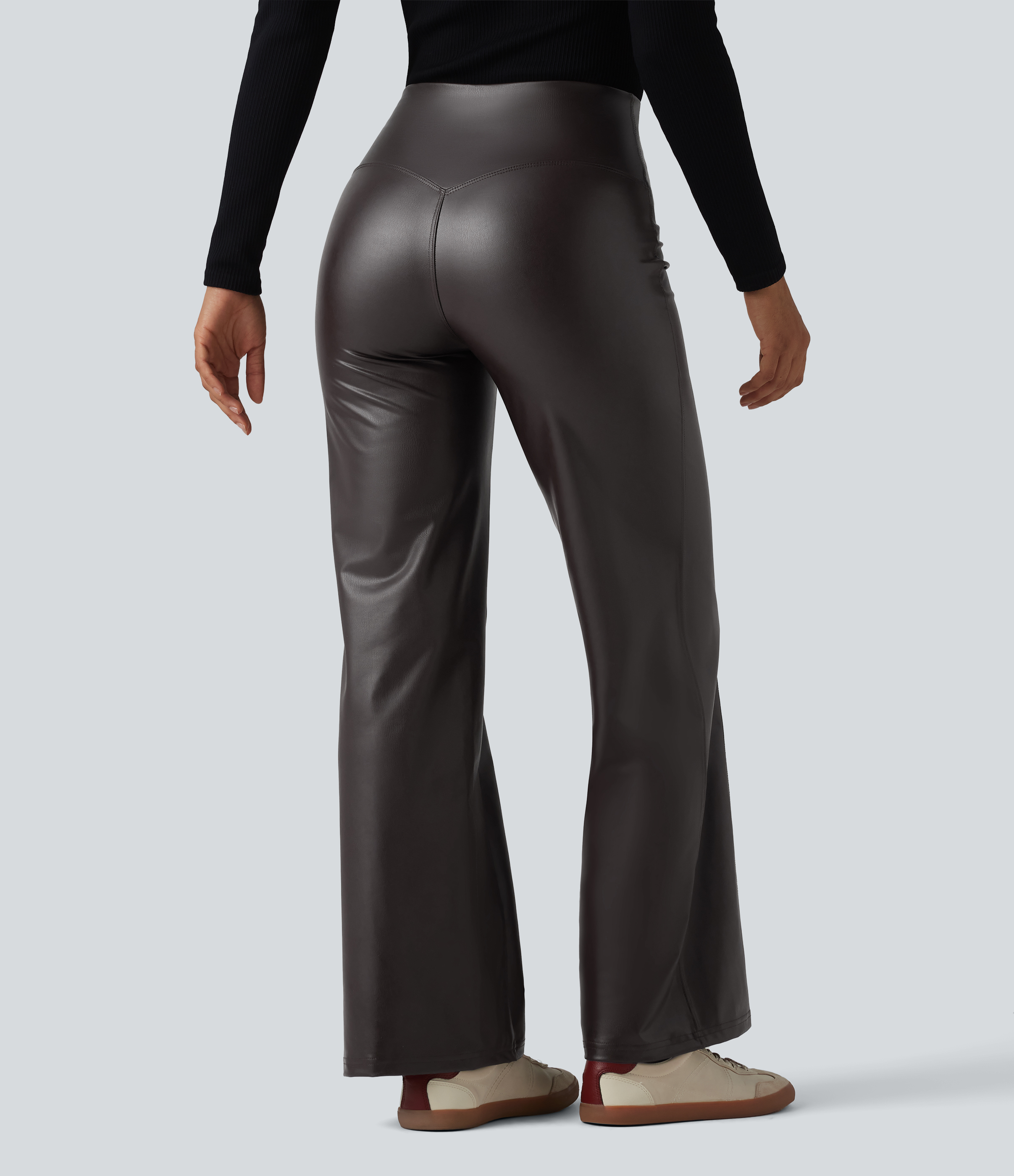 Smoky Dusk Brown Pantalon casual évasé gainant taille haute en simili cuir extensible avec poches / 2