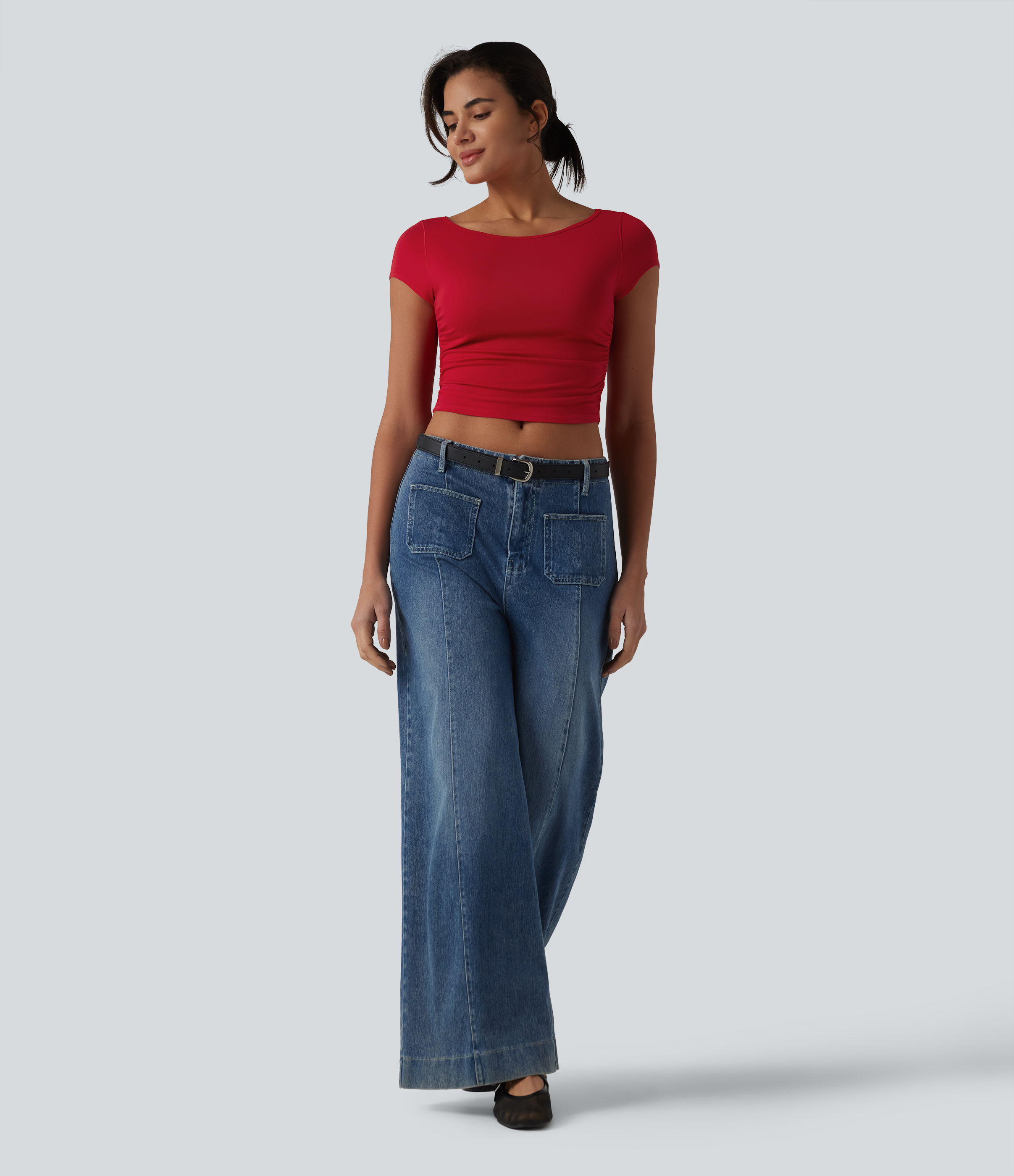 トップス ta ara Women's Boat Neck Short Sleeve Built-in Bra Ruched Cropped Casual