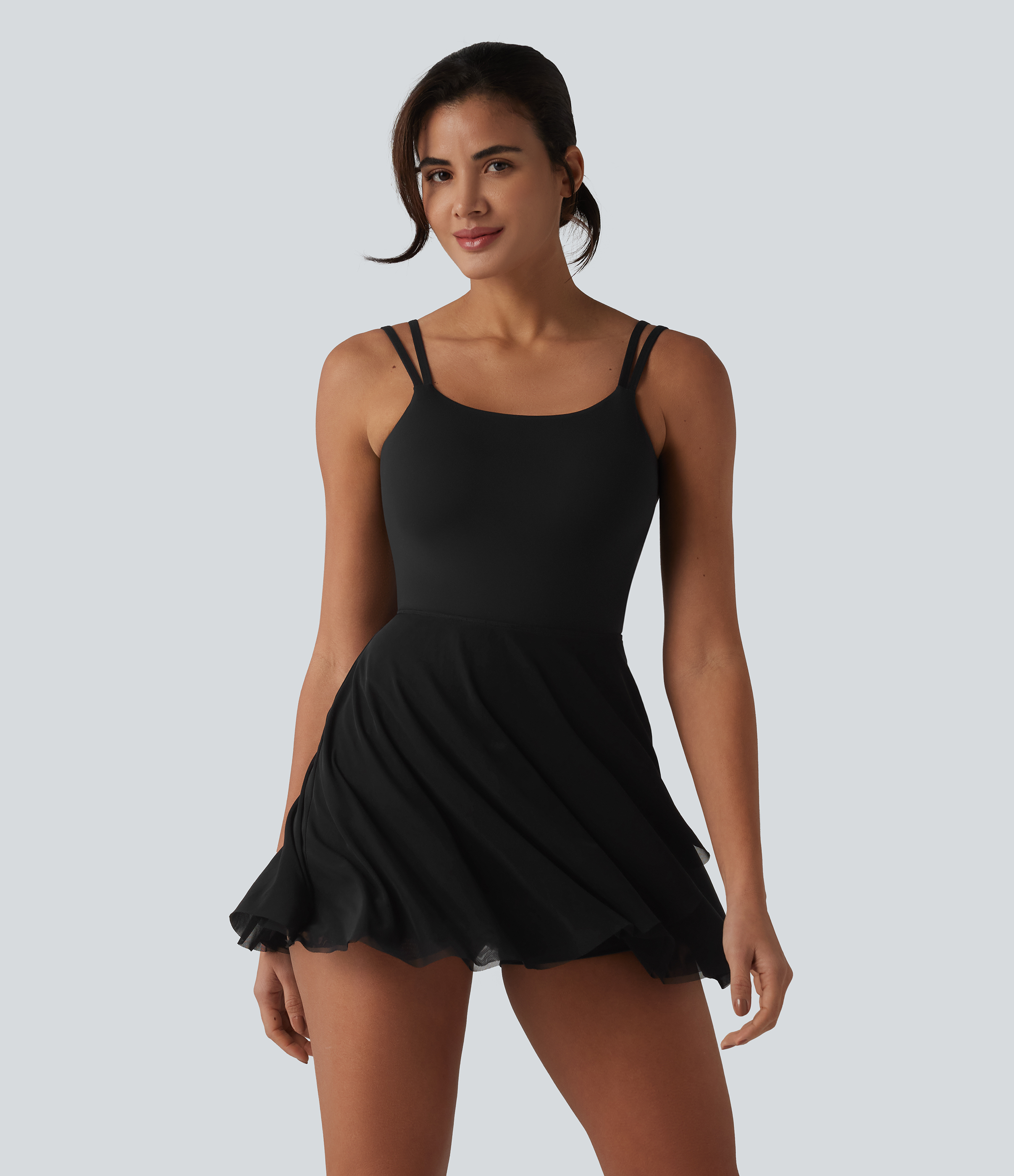 Robe de tennis courte 2-en-1 à bretelles SoftlyZero™ dos nu avec mesh contrasté, brassière intégrée et poches – Édition Easy Peasy – UPF 50+