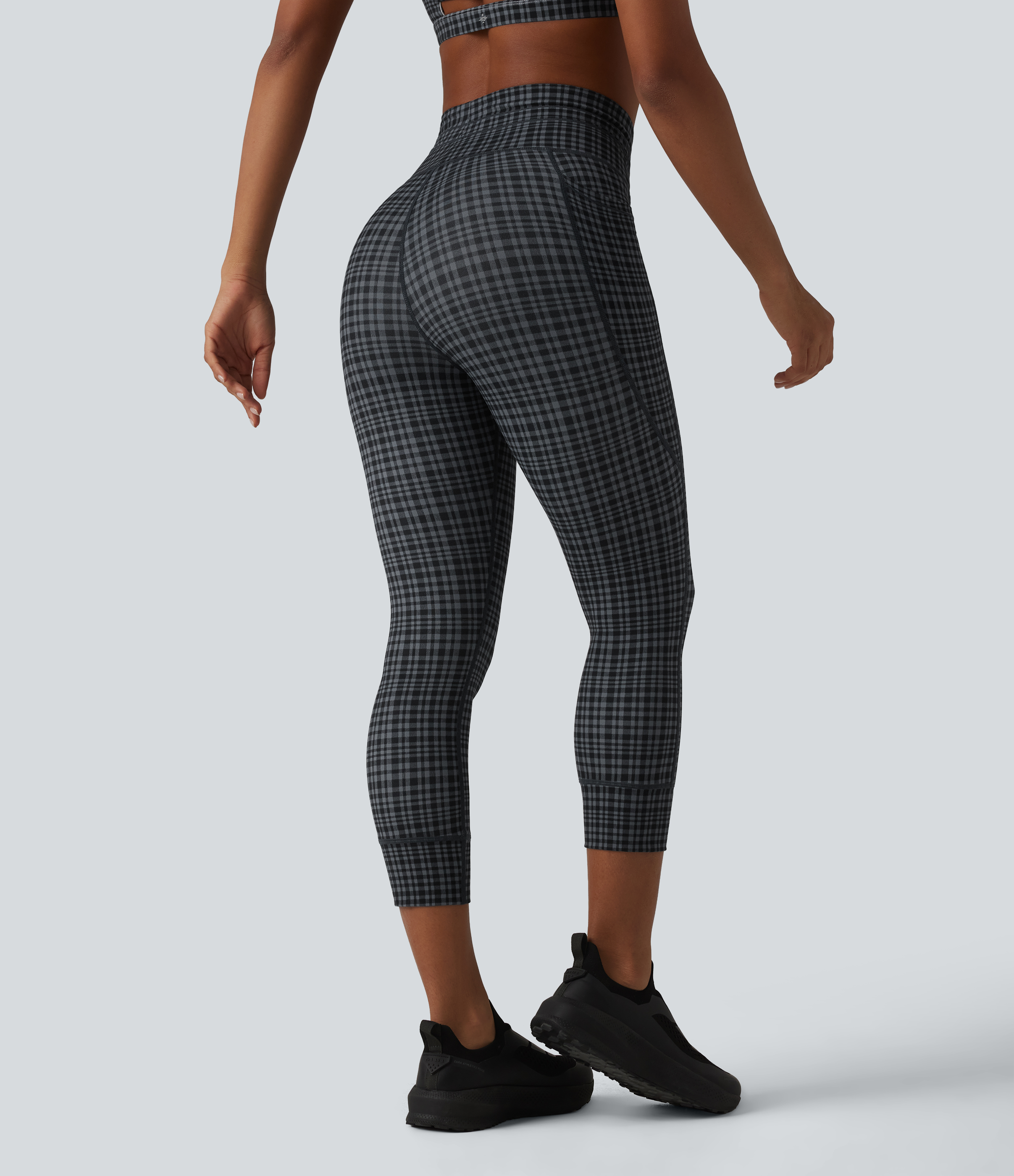 Storm Gray Check Plaid Halara UltraSculpt™ Check Plaid Print High Waisted Drawstring Yoga Capri Leggings with Pockets / 2