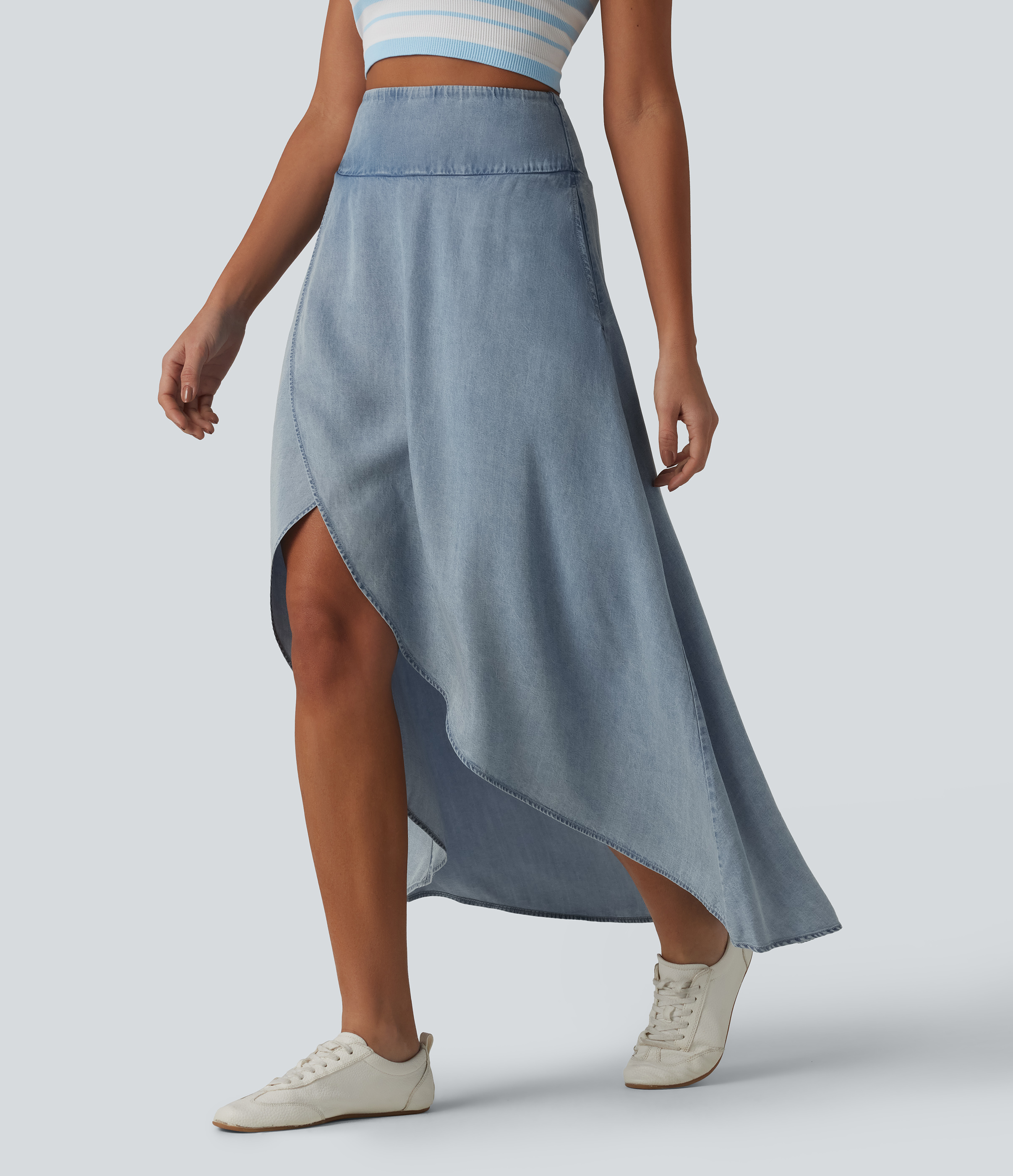 Jupe en jean midi fluide drapée en lyocell taille haute avec fermeture éclair invisible, ourlet asymétrique et poches