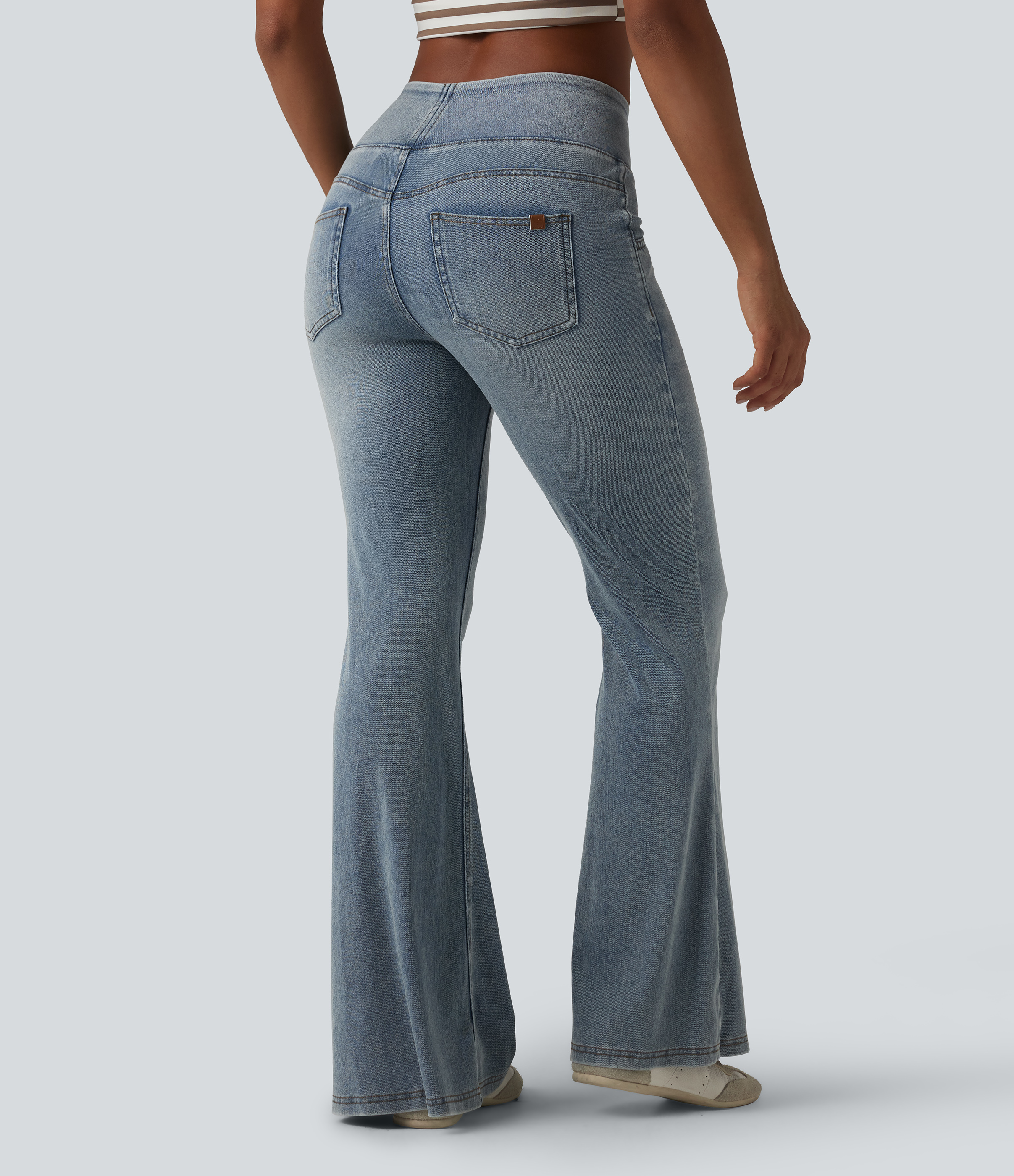 Sunset Blue Denim Halara Flex™ - Lässige Flare-Jeans aus verwaschenem Lyocell mit mittelhohem Bund und mehreren Taschen / 2