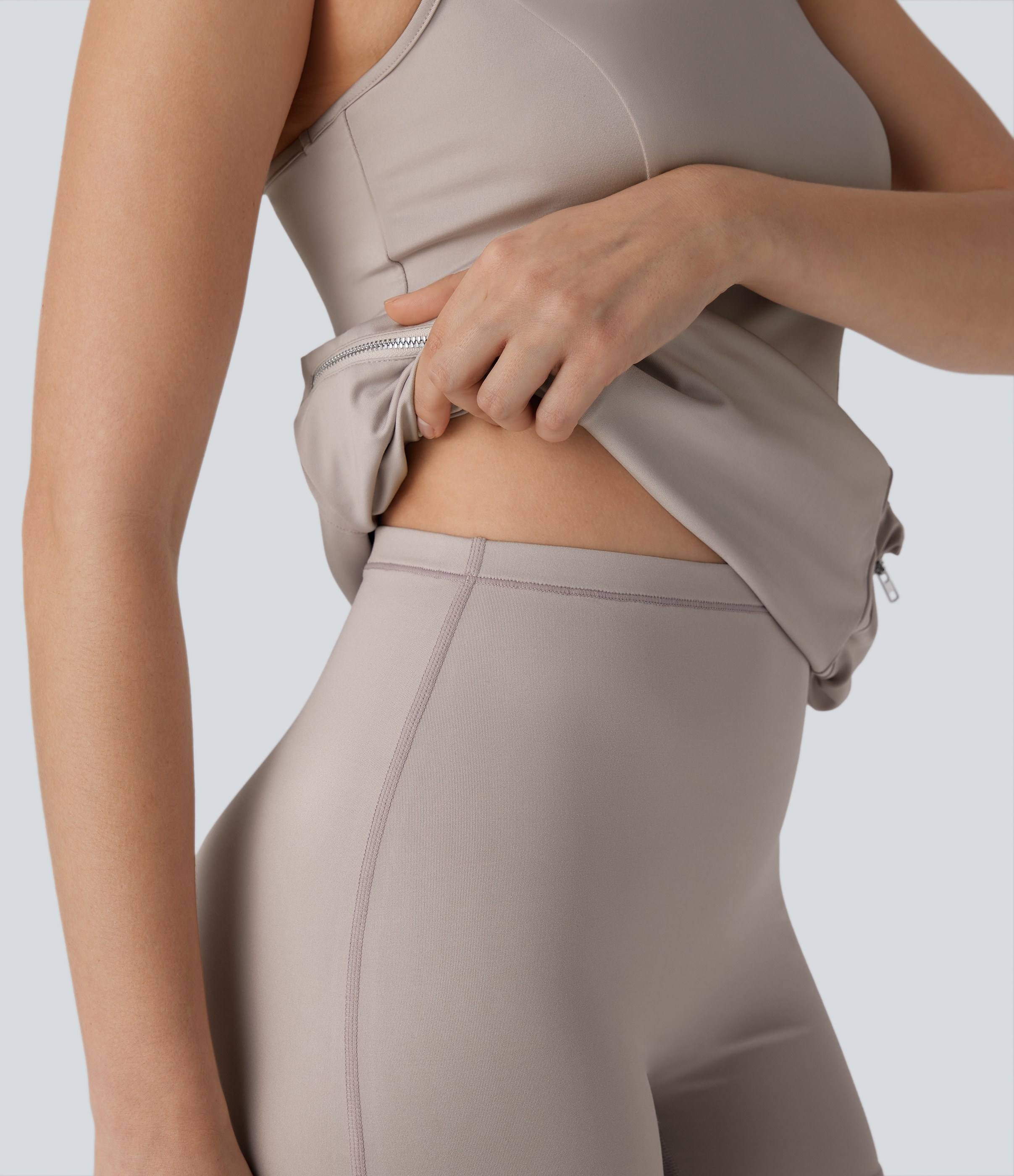 2-teiliges, figurbetontes Tanz-Aktiv-Minikleid mit Racerback und Cargo-Reißverschlusstaschen