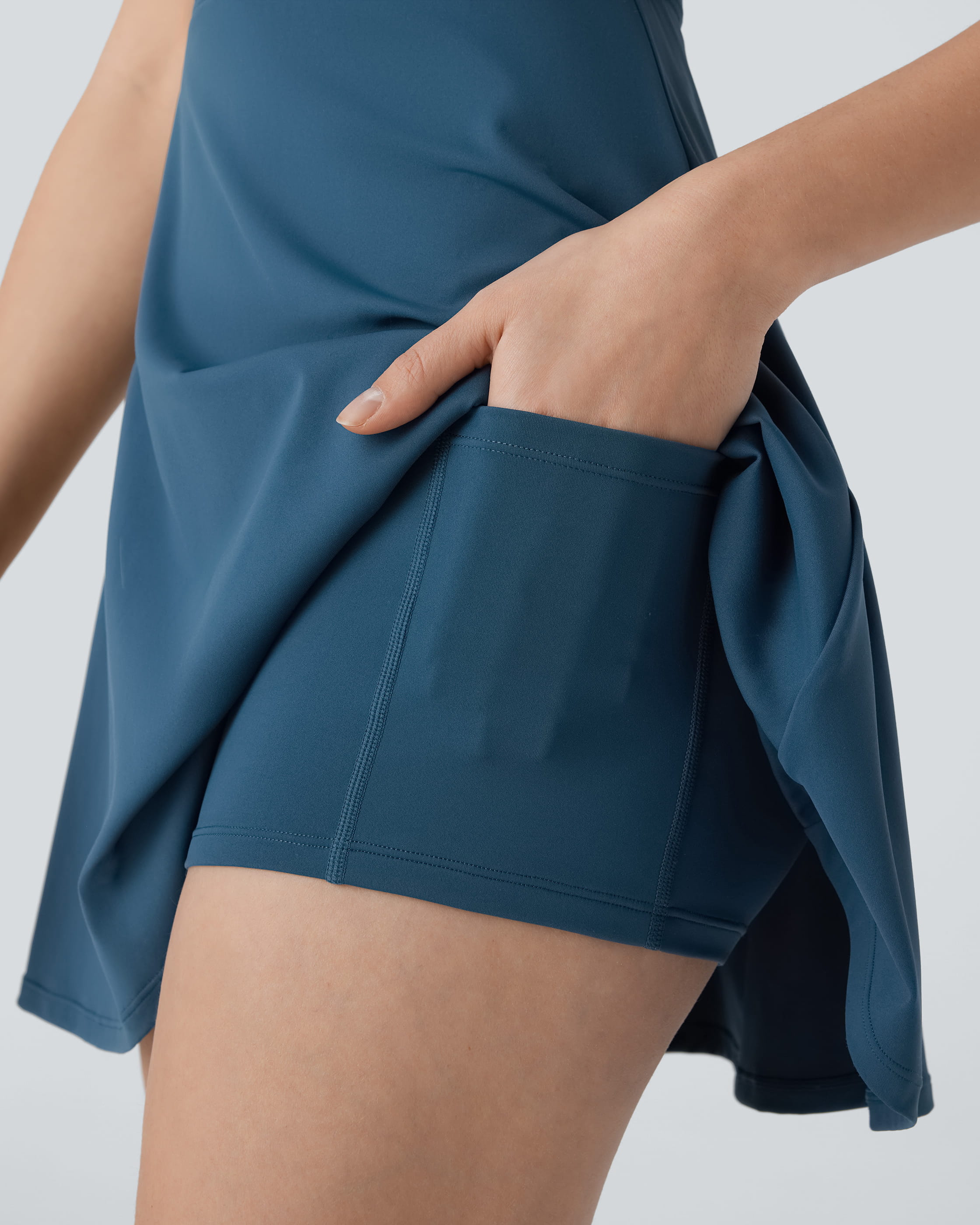 Almacenamiento oculto con shorts integrados