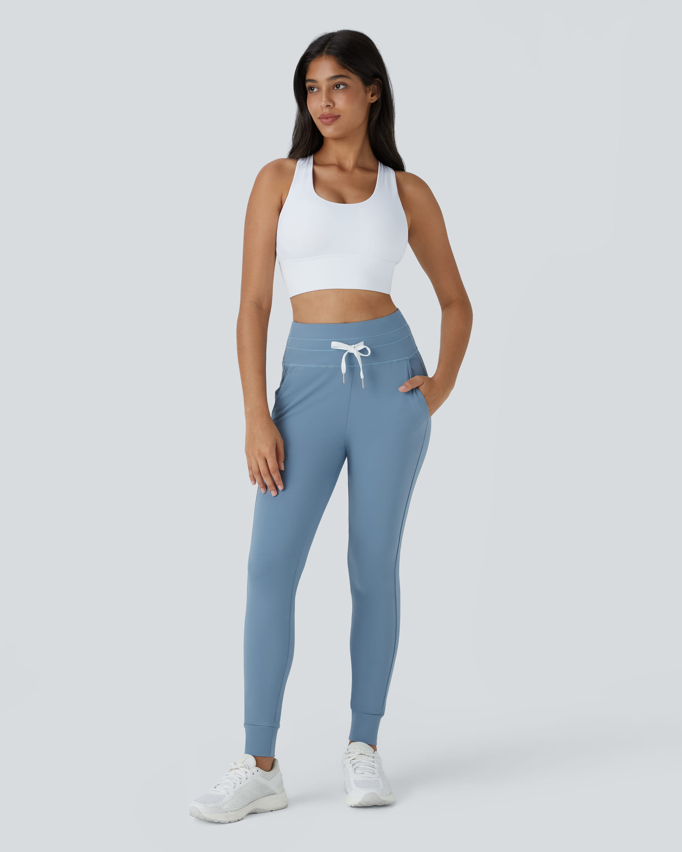 Elongates the Legs