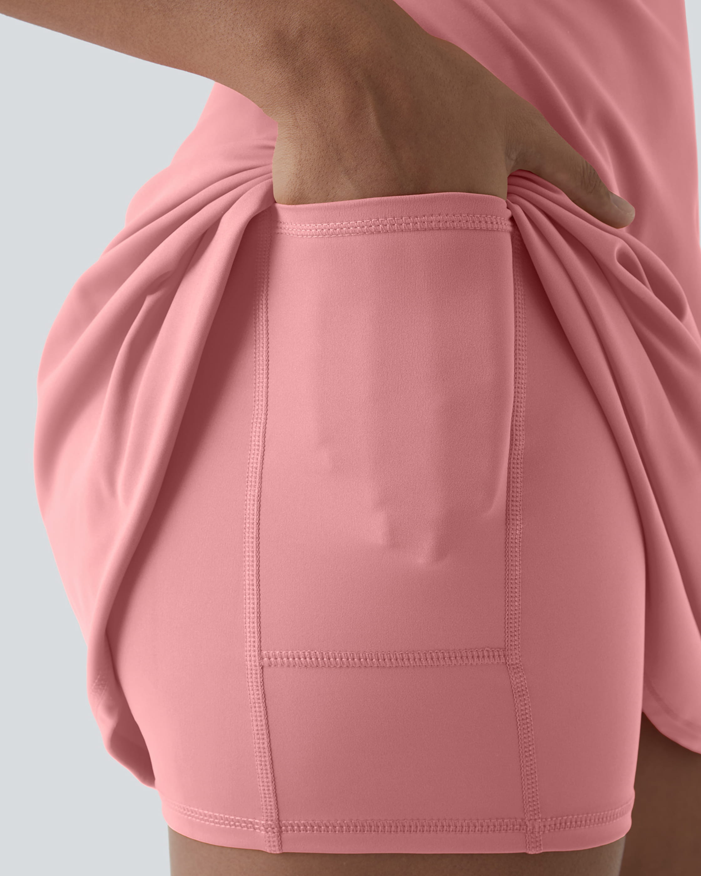 Almacenamiento oculto con shorts integrados