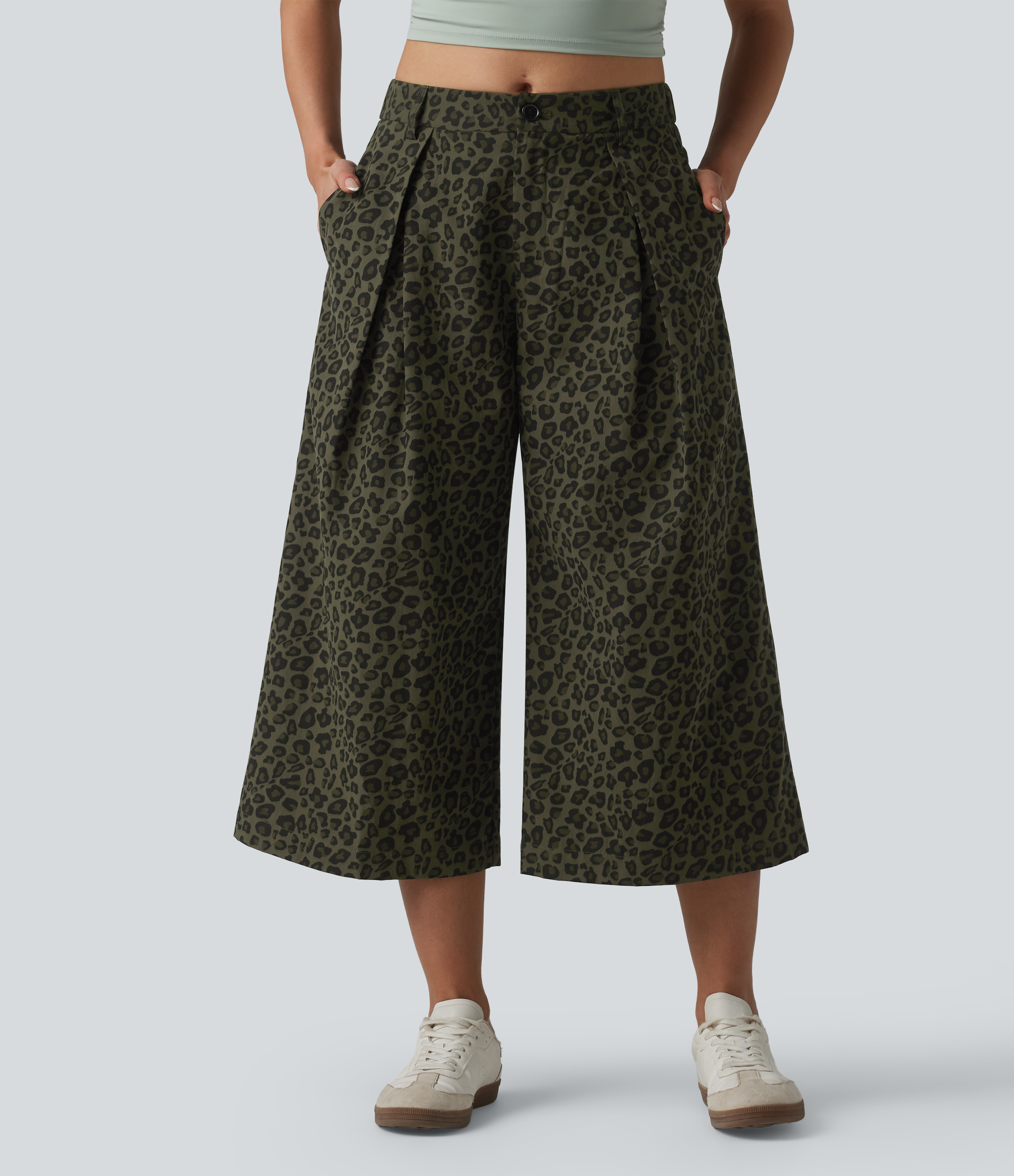 Pantalon ample court taille mi-haute à imprimé léopard avec poches
