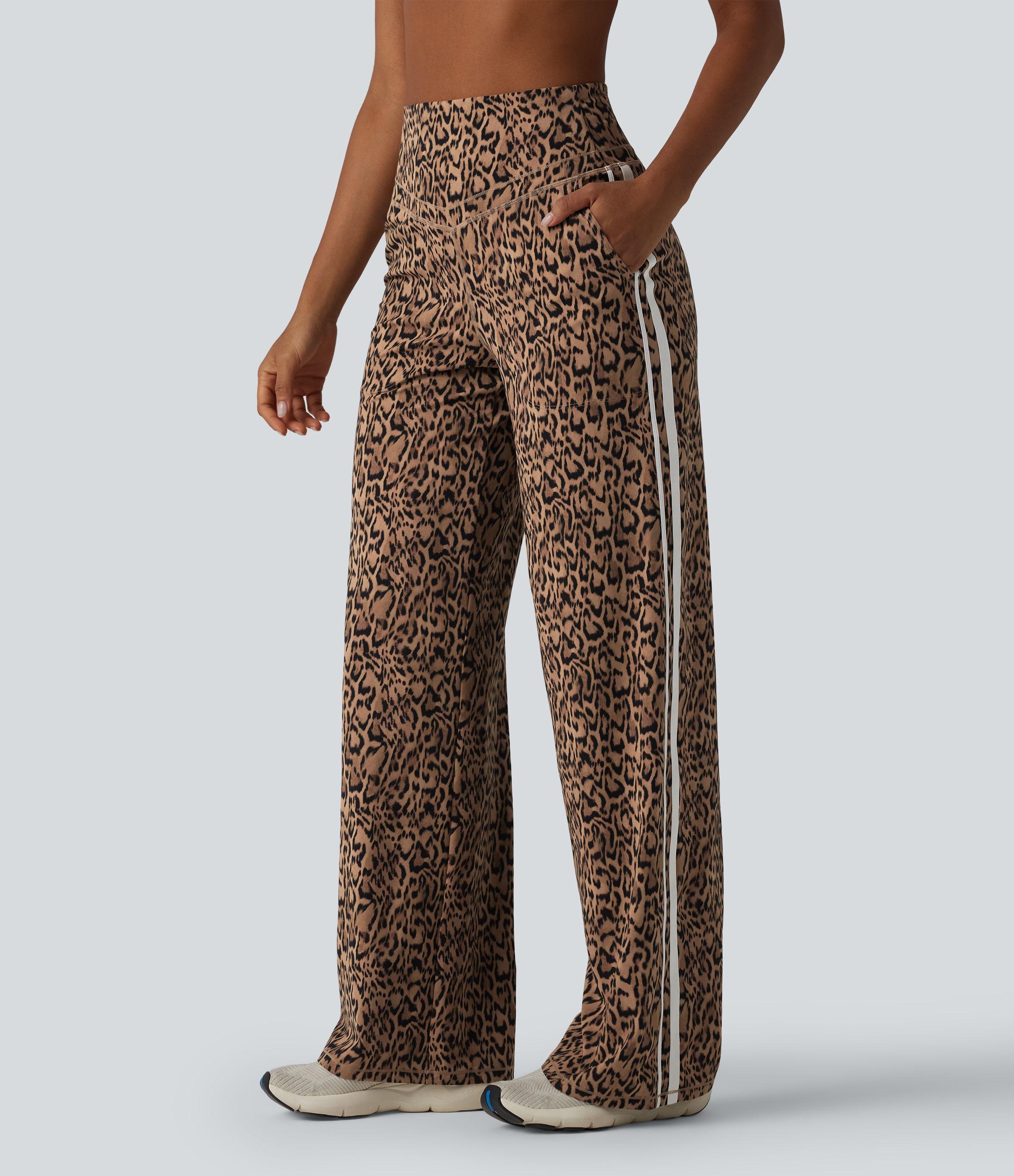 Halara UltraSculpt™ Pantalon de yoga droit taille haute imprimé léopard ventre plat avec bandes latérales et poches